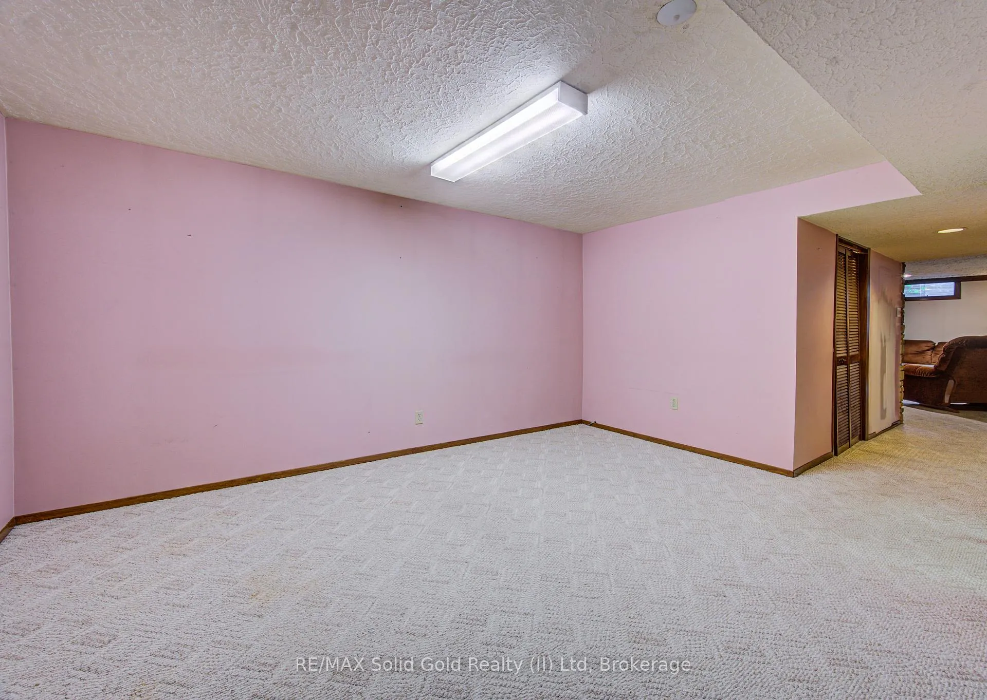 Photo 24 of 119 Martinglen Crescent, Kitchener — HOMEH