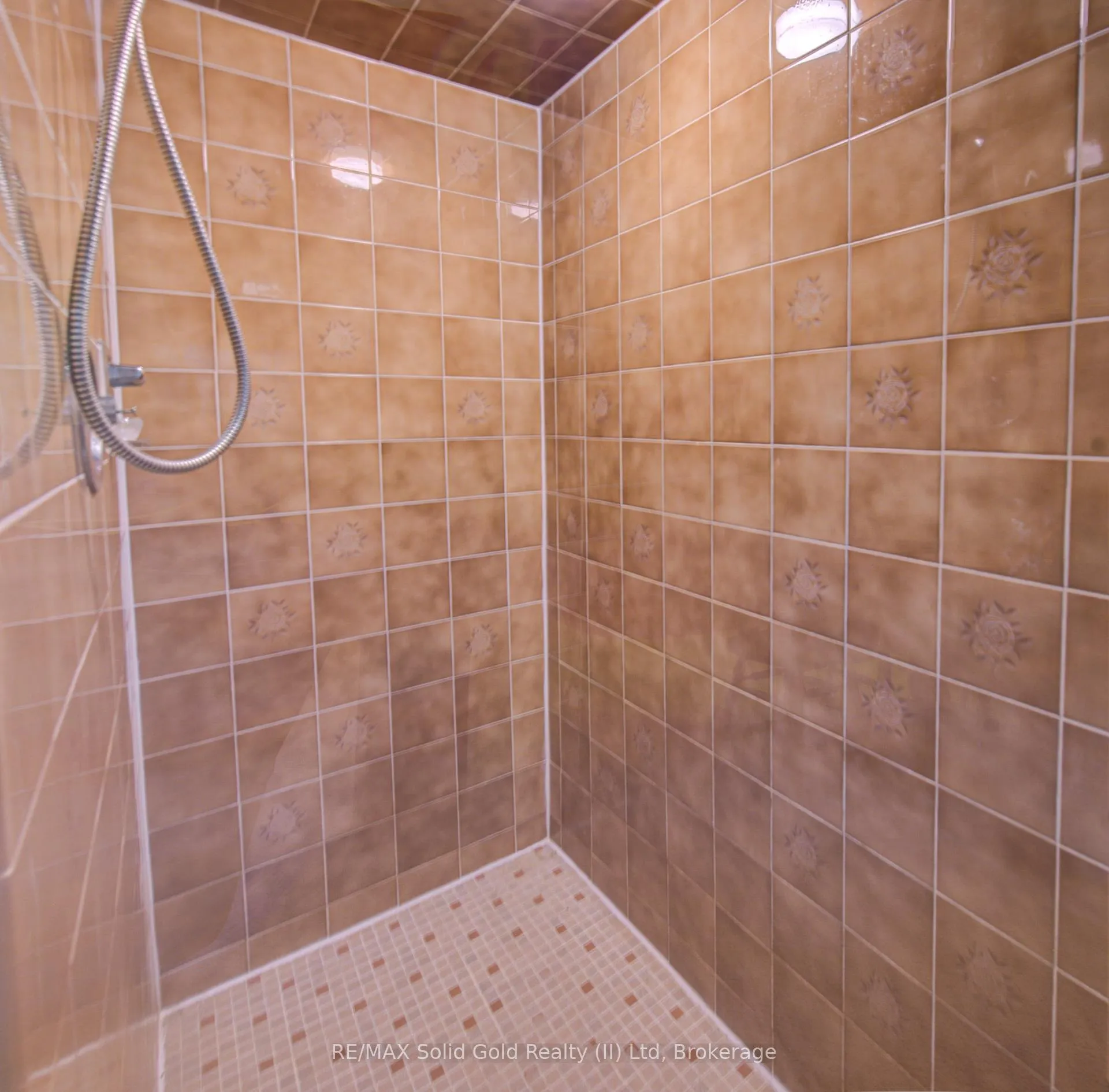 Photo 29 of 119 Martinglen Crescent, Kitchener — HOMEH