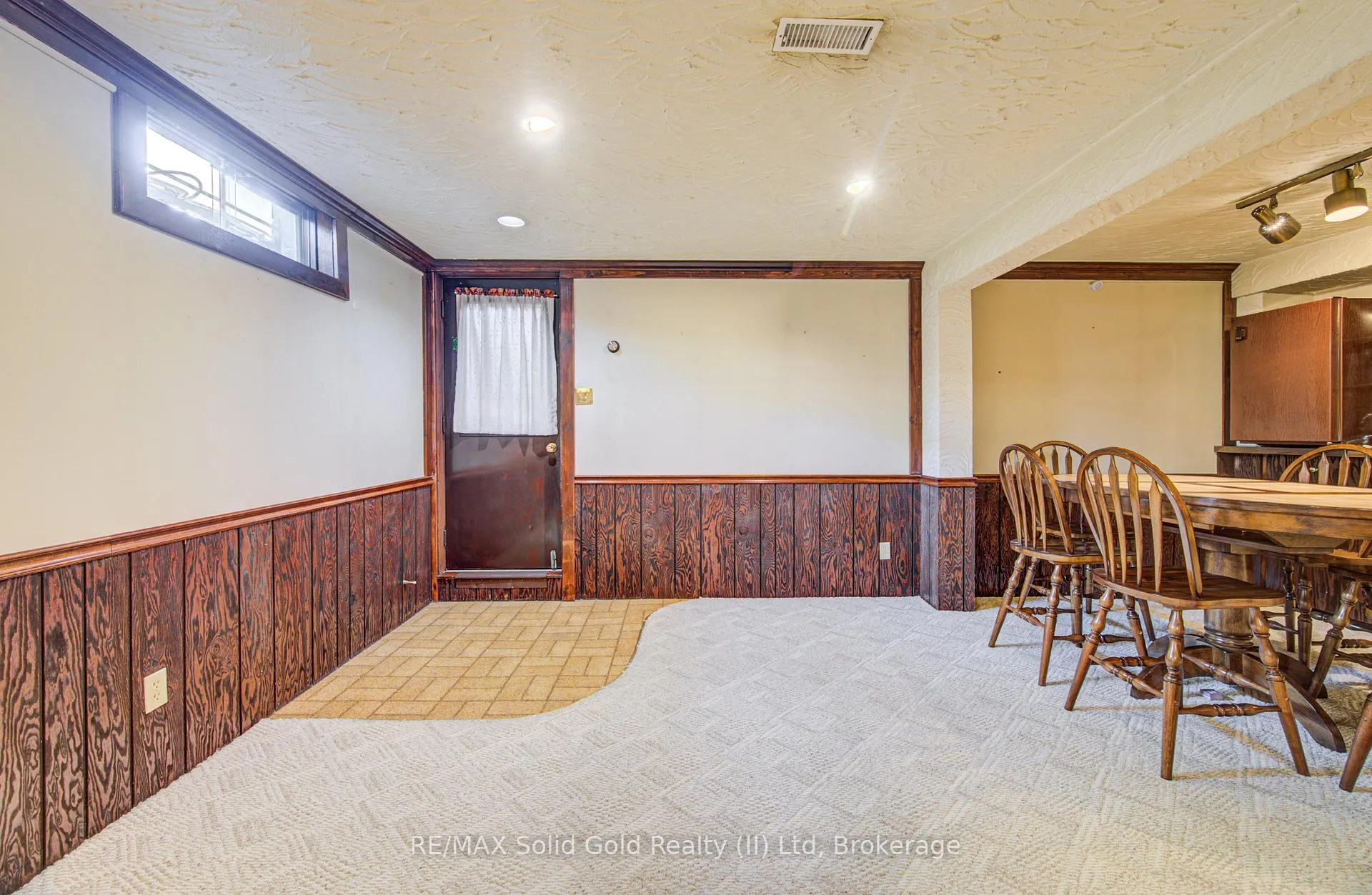 Photo 35 of 119 Martinglen Crescent, Kitchener — HOMEH