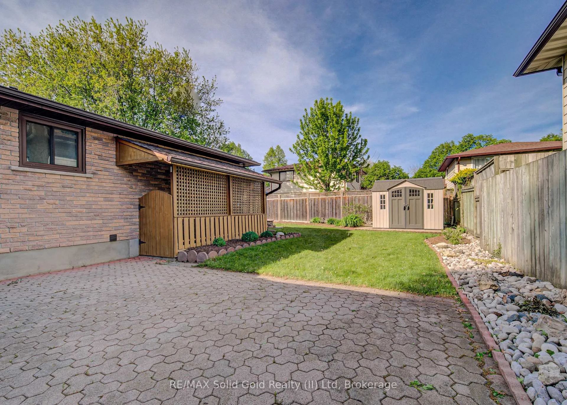 Photo 37 of 119 Martinglen Crescent, Kitchener — HOMEH