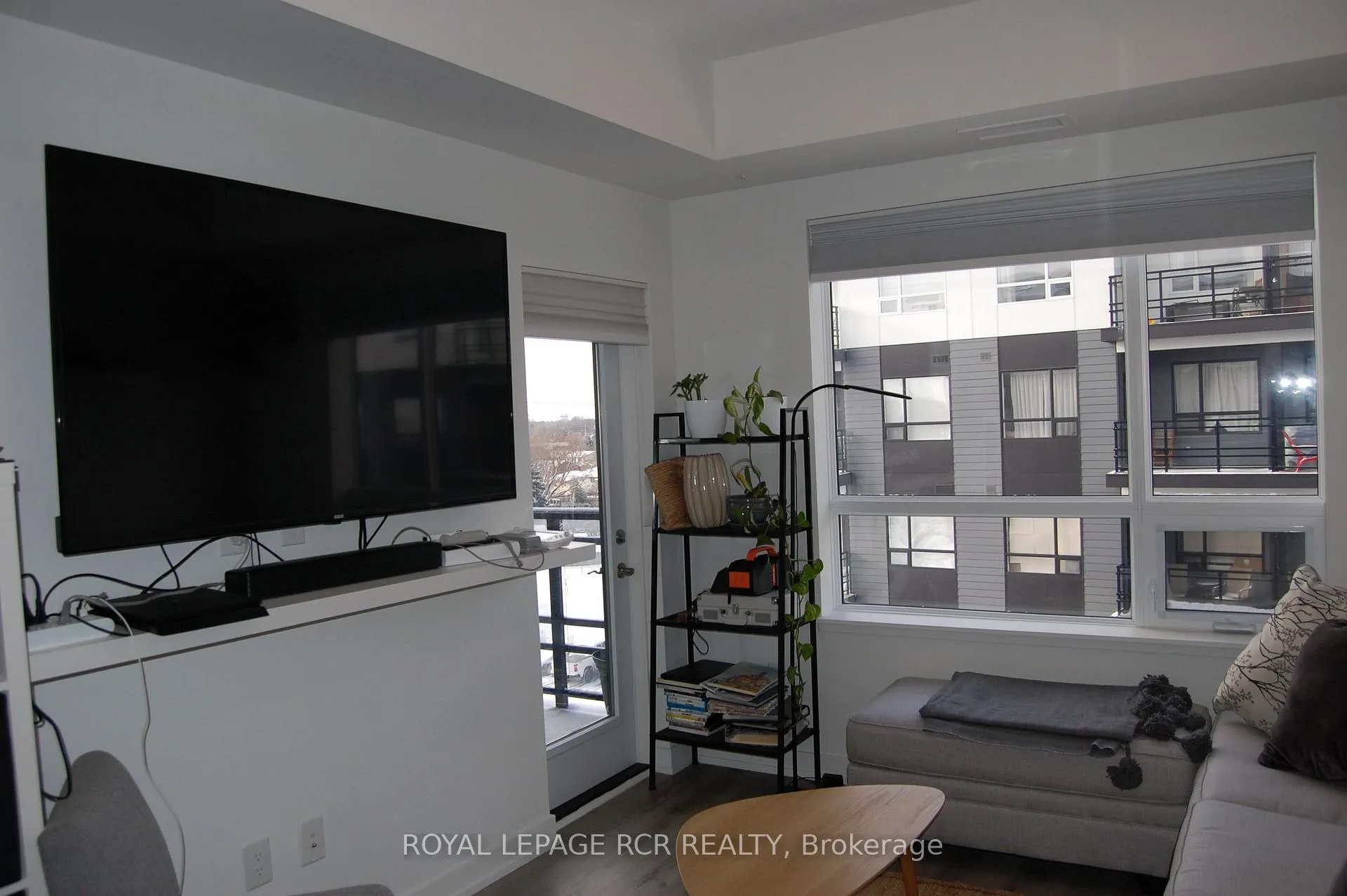 Photo 3 of Unit 505, 247 Northfield Drive E, Waterloo, Colonial Acres — HOMEH