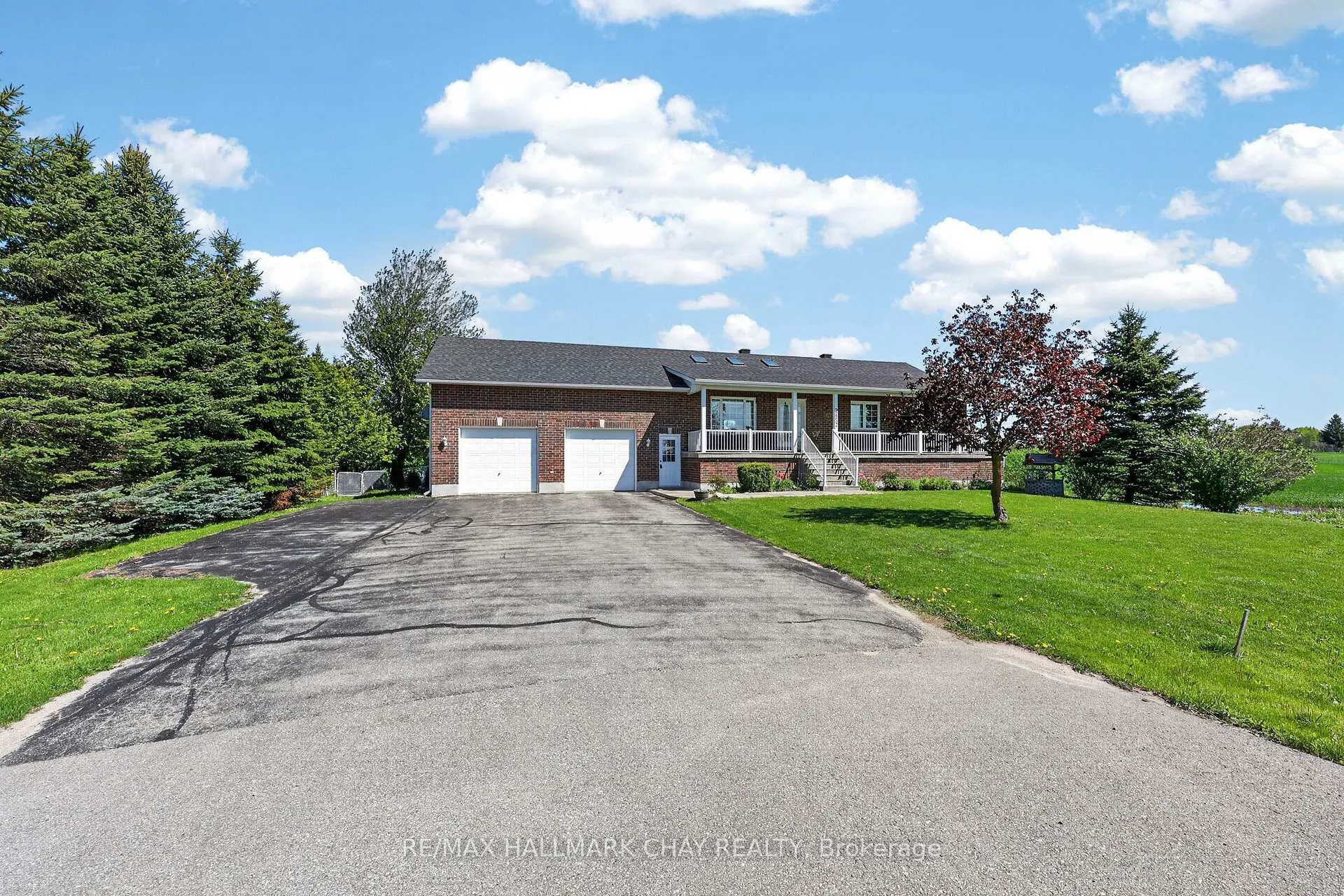 Photo 1 of 2452 10th Line, Innisfil, Rural Innisfil — HOMEH