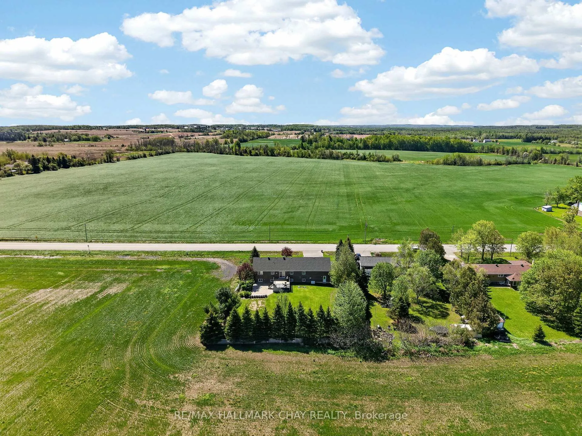 Photo 39 of 2452 10th Line, Innisfil, Rural Innisfil — HOMEH