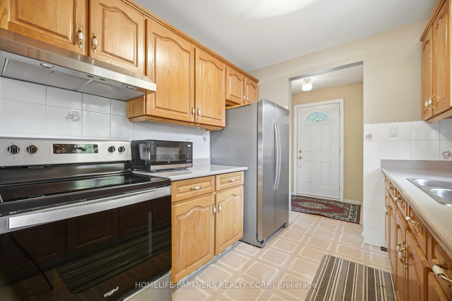 Photo 17 of 18 Zealand Road, Etobicoke, Willowridge-Martingrove-Richview — HOMEH