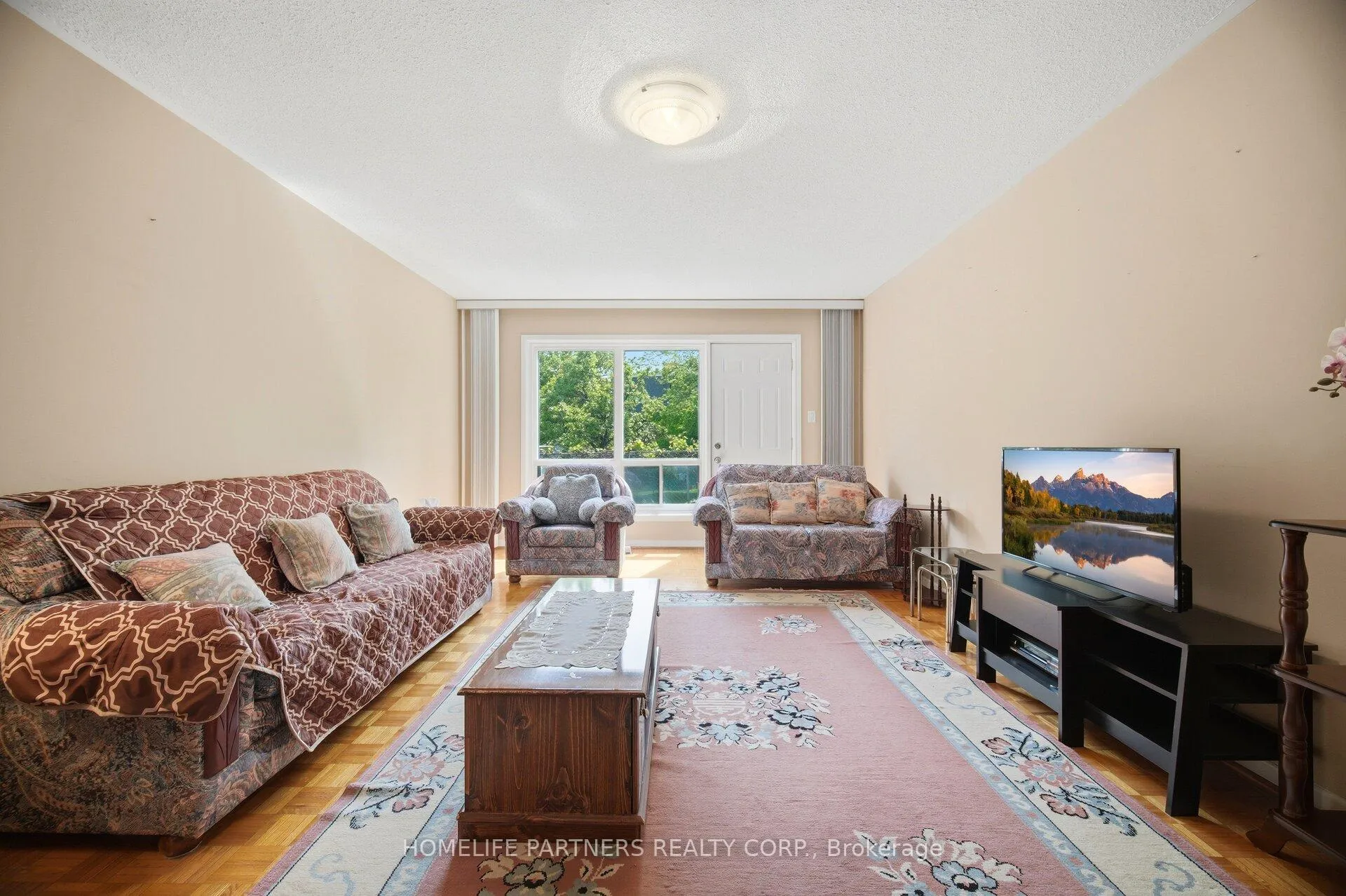 Photo 31 of 18 Zealand Road, Etobicoke, Willowridge-Martingrove-Richview — HOMEH