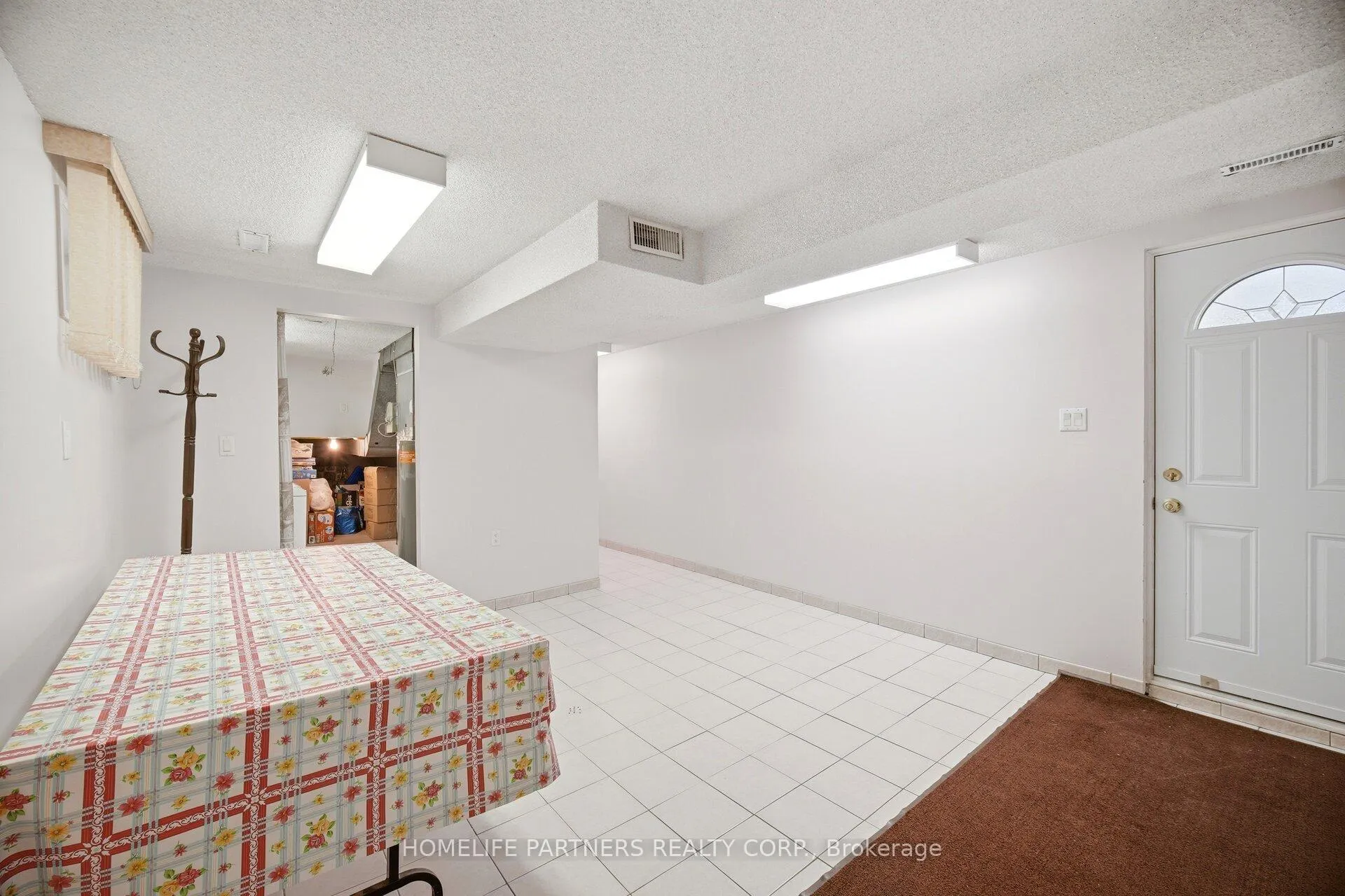 Photo 39 of 18 Zealand Road, Etobicoke, Willowridge-Martingrove-Richview — HOMEH