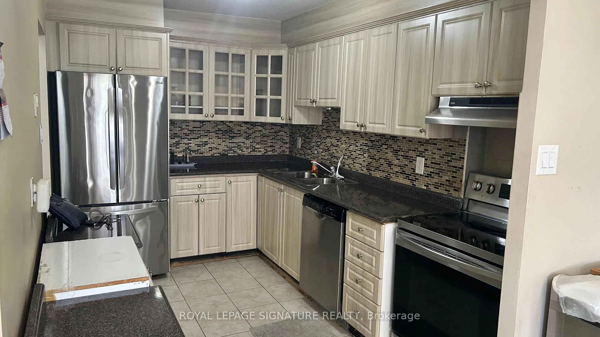 Photo 3 of Unit 501, 49 Silverstone Drive, Etobicoke, Mount Olive-Silverstone-Jamestown — HOMEH