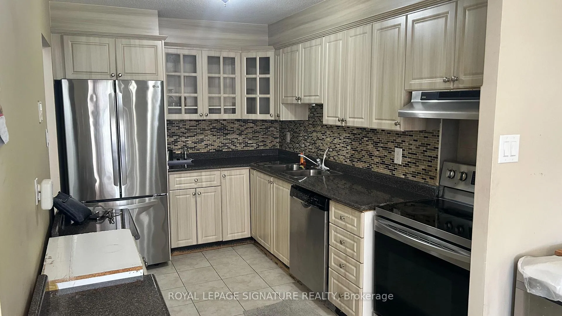 Photo 4 of Unit 501, 49 Silverstone Drive, Etobicoke, Mount Olive-Silverstone-Jamestown — HOMEH