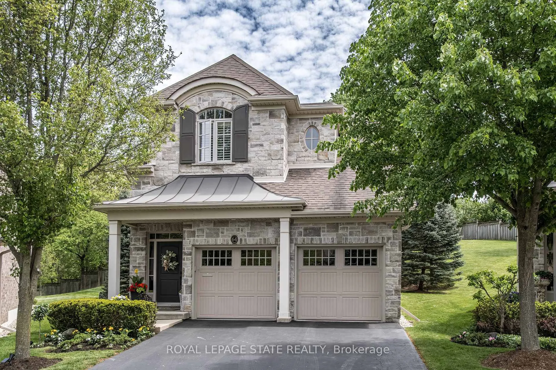 Photo 1 of 60 McGrath Court, Hamilton, Dundas — HOMEH