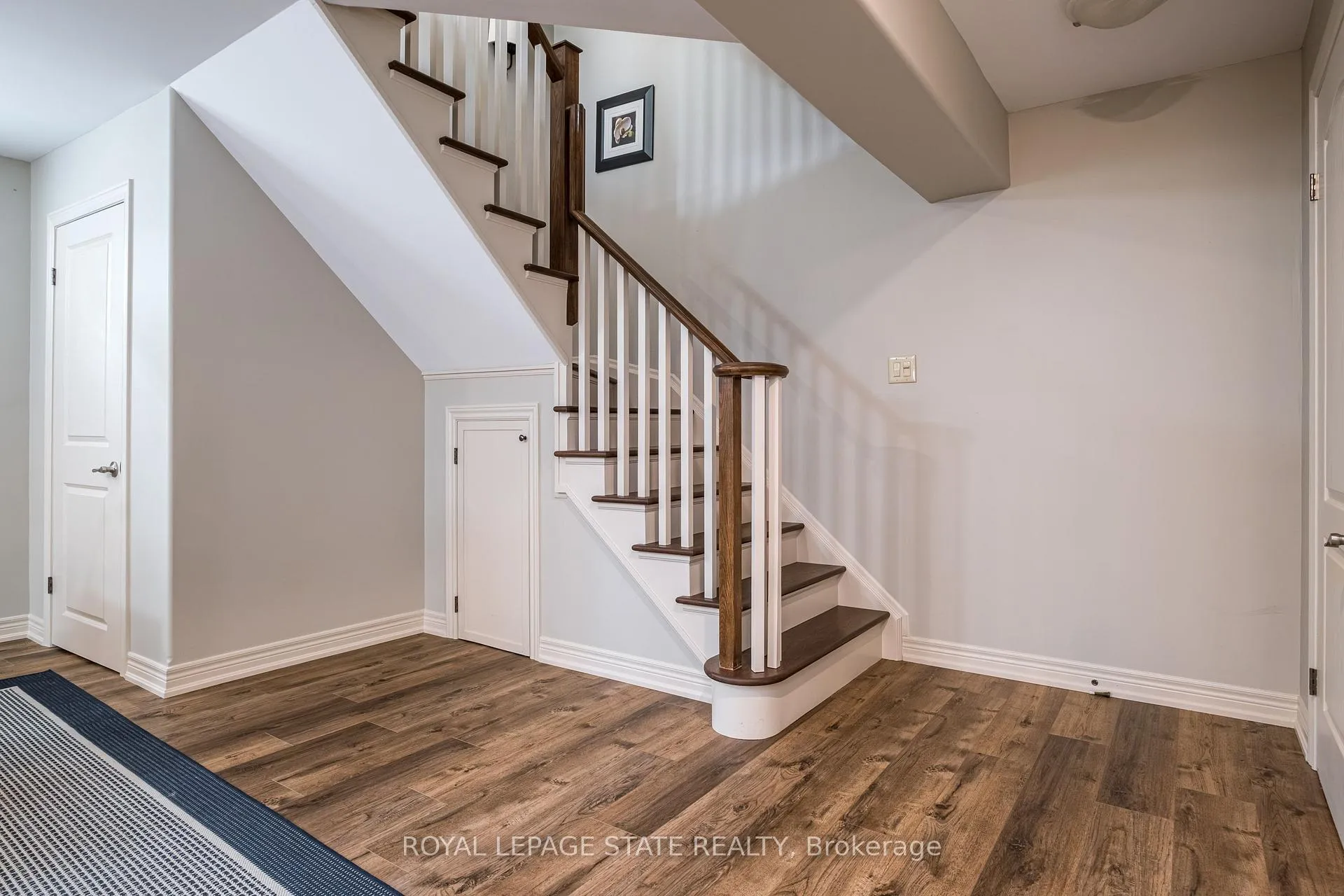 Photo 37 of 60 McGrath Court, Hamilton, Dundas — HOMEH