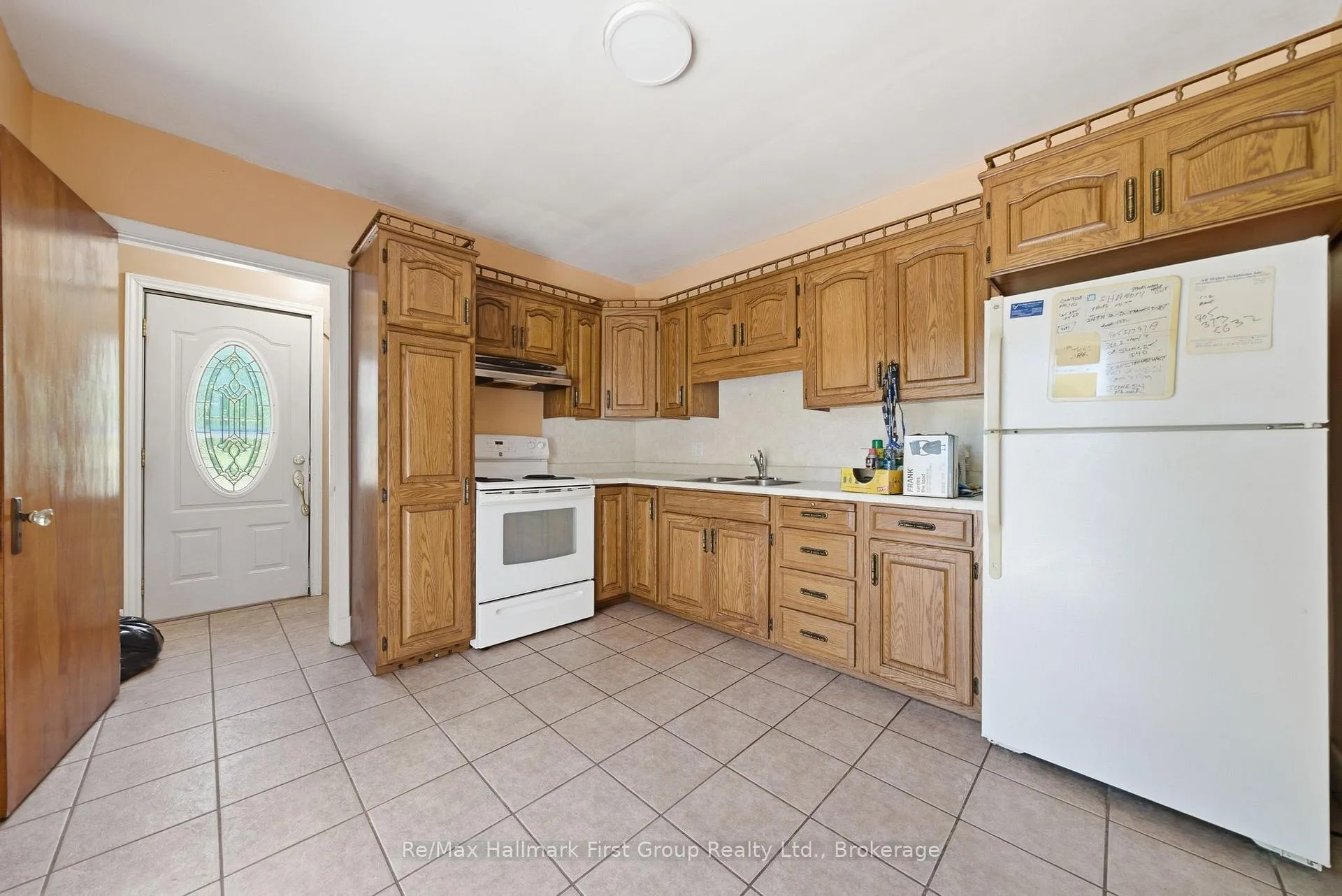 Photo 5 of 5283 Hillview Drive N, Hamilton Township, Rural Hamilton — HOMEH