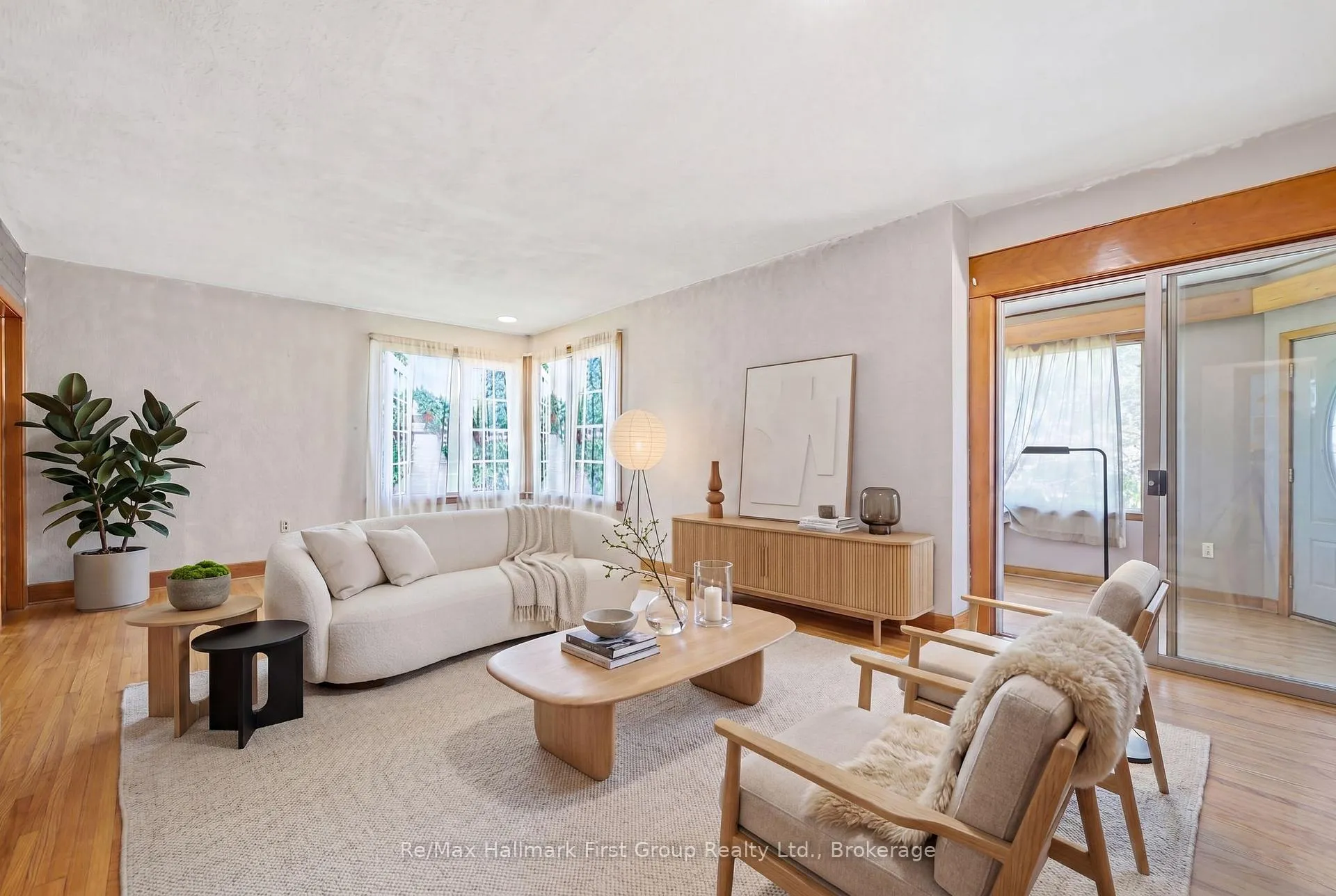 Photo 8 of 5283 Hillview Drive N, Hamilton Township, Rural Hamilton — HOMEH