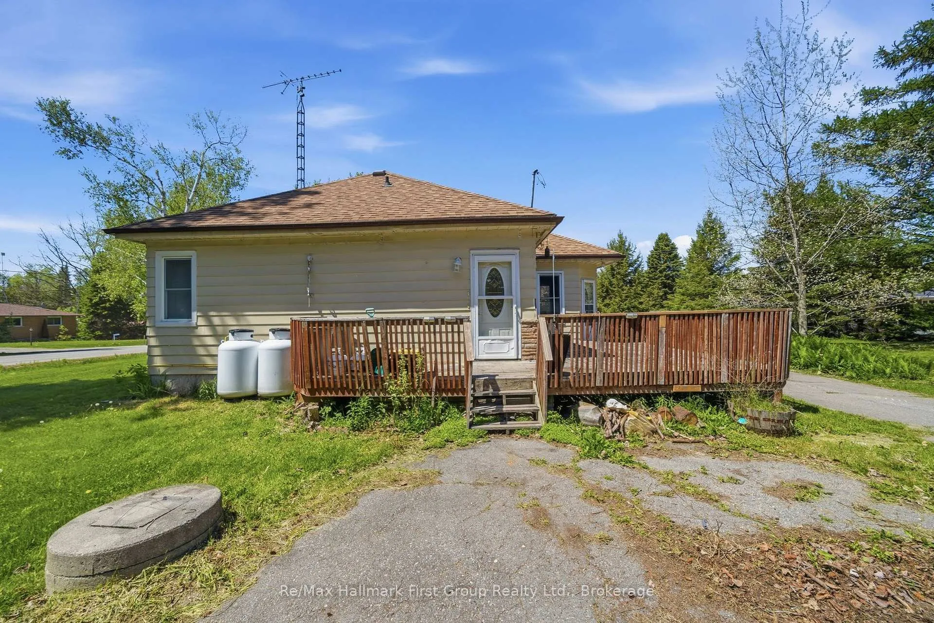 Photo 16 of 5283 Hillview Drive N, Hamilton Township, Rural Hamilton — HOMEH