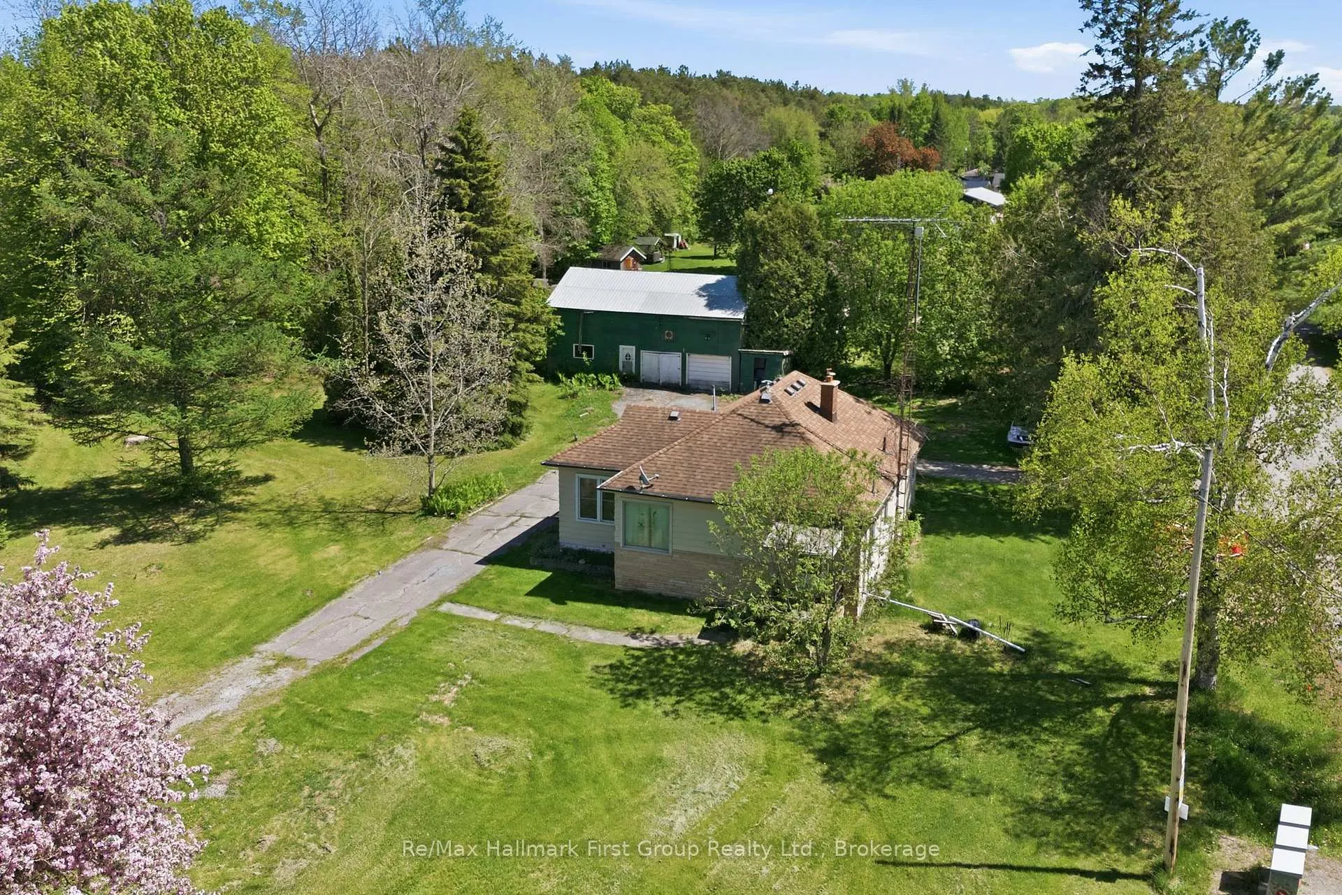 Photo 19 of 5283 Hillview Drive N, Hamilton Township, Rural Hamilton — HOMEH