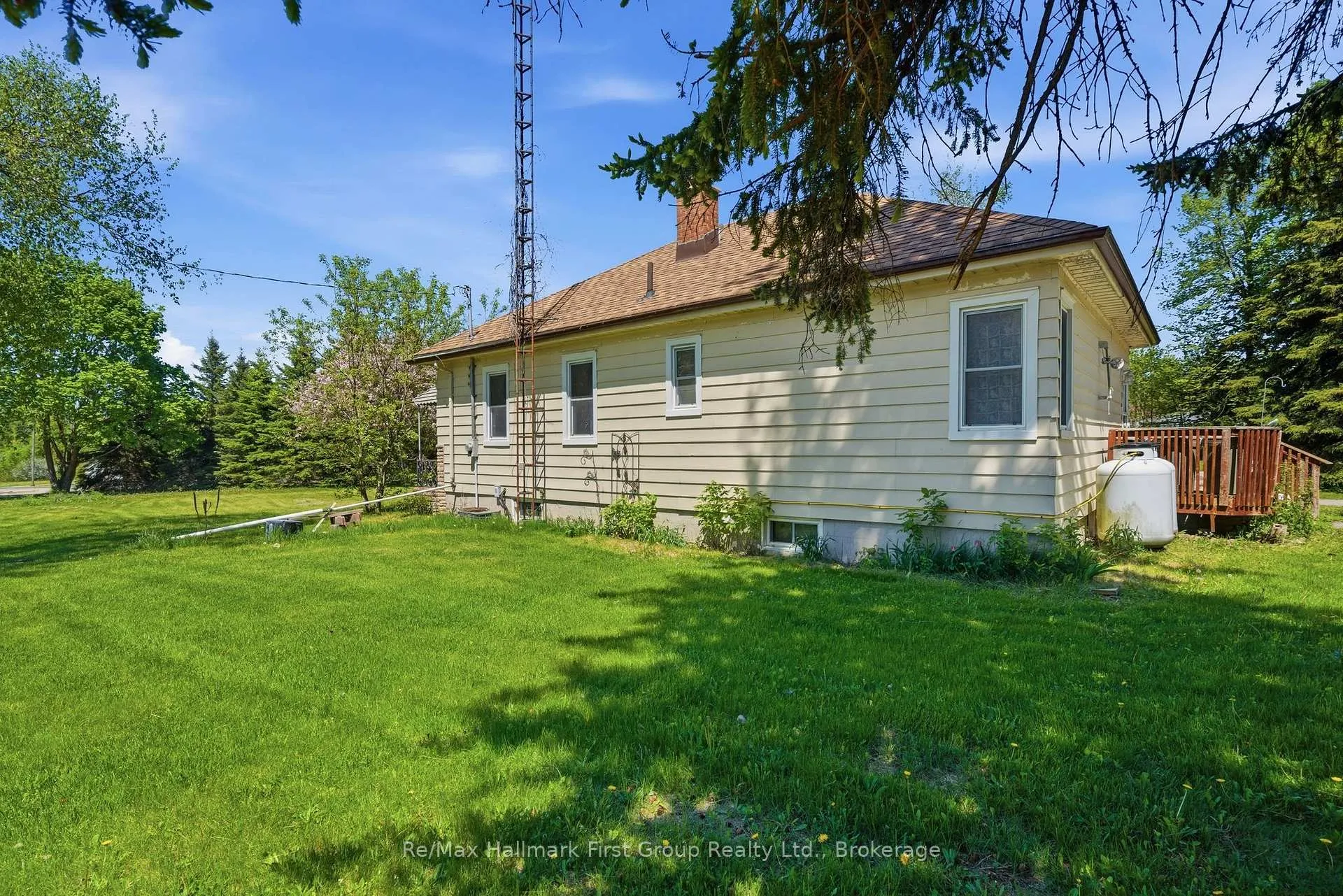 Photo 21 of 5283 Hillview Drive N, Hamilton Township, Rural Hamilton — HOMEH