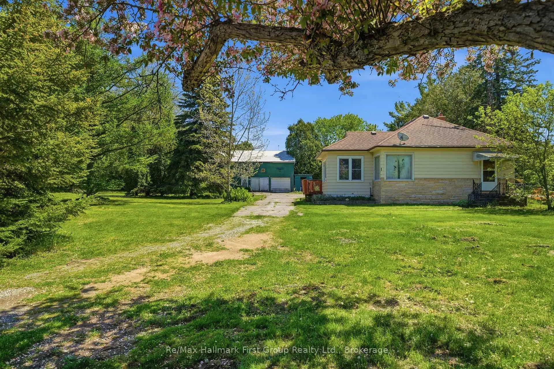 Photo 22 of 5283 Hillview Drive N, Hamilton Township, Rural Hamilton — HOMEH