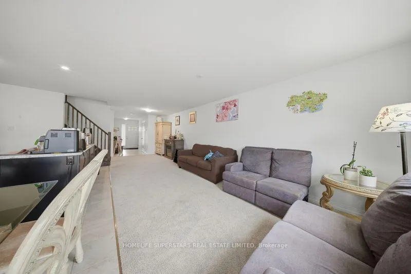 Photo 10 of 135 Hardcastle Drive, Waterloo — HOMEH