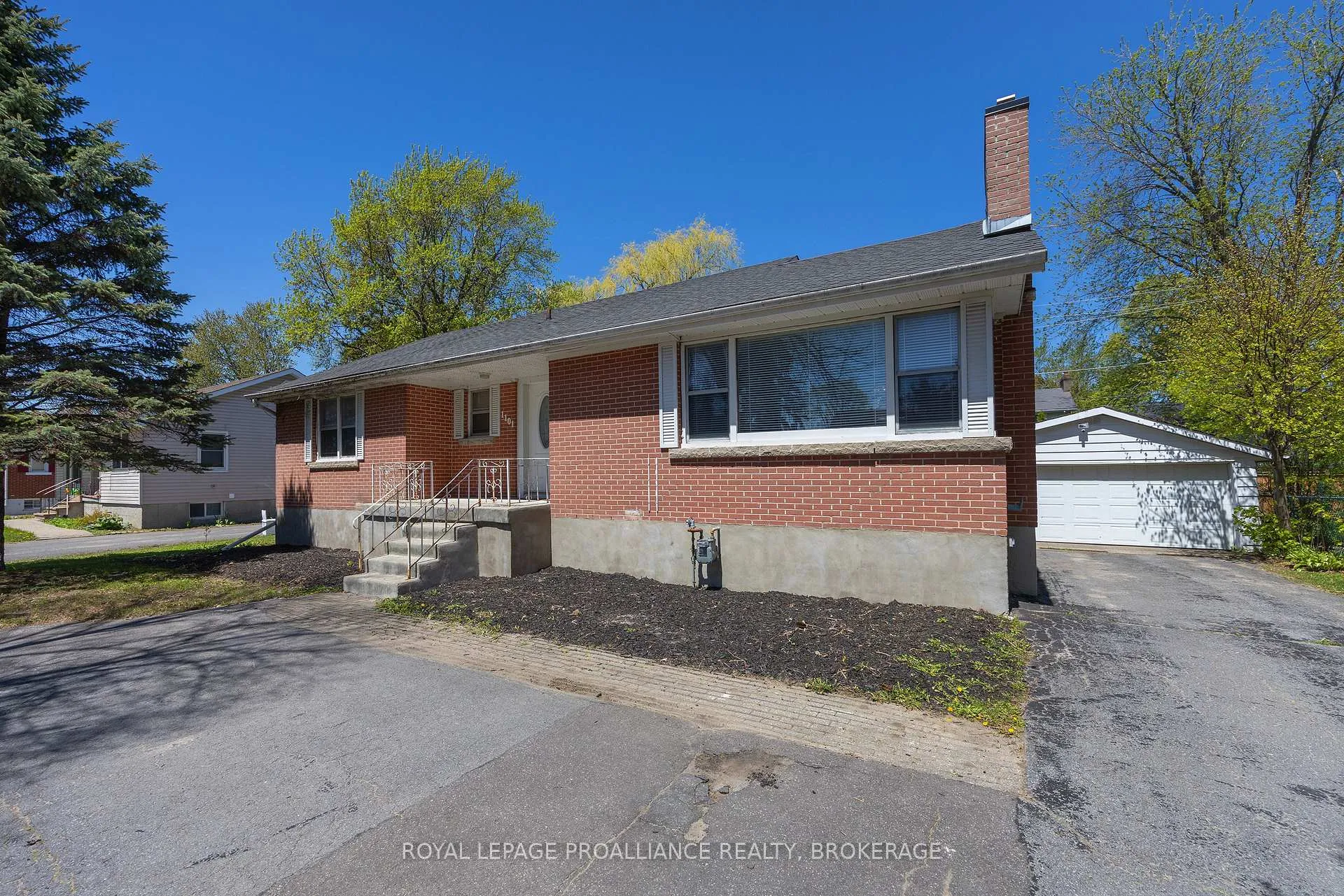 Photo 2 of 1101 Johnson Street, Kingston, Central City West — HOMEH