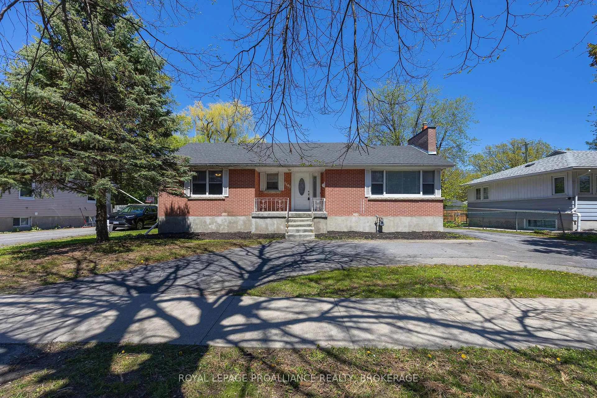 Photo 5 of 1101 Johnson Street, Kingston, Central City West — HOMEH