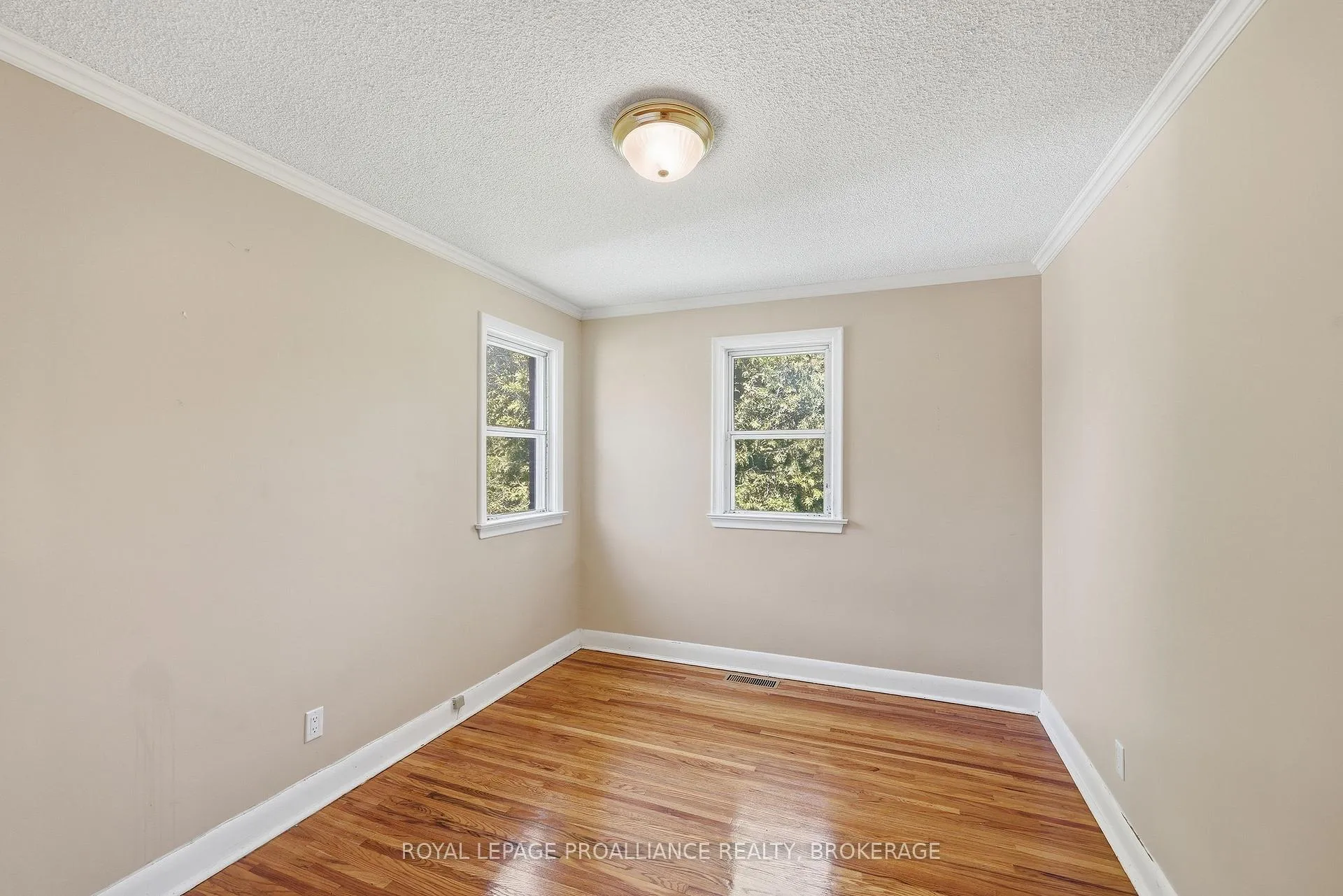 Photo 33 of 1101 Johnson Street, Kingston, Central City West — HOMEH