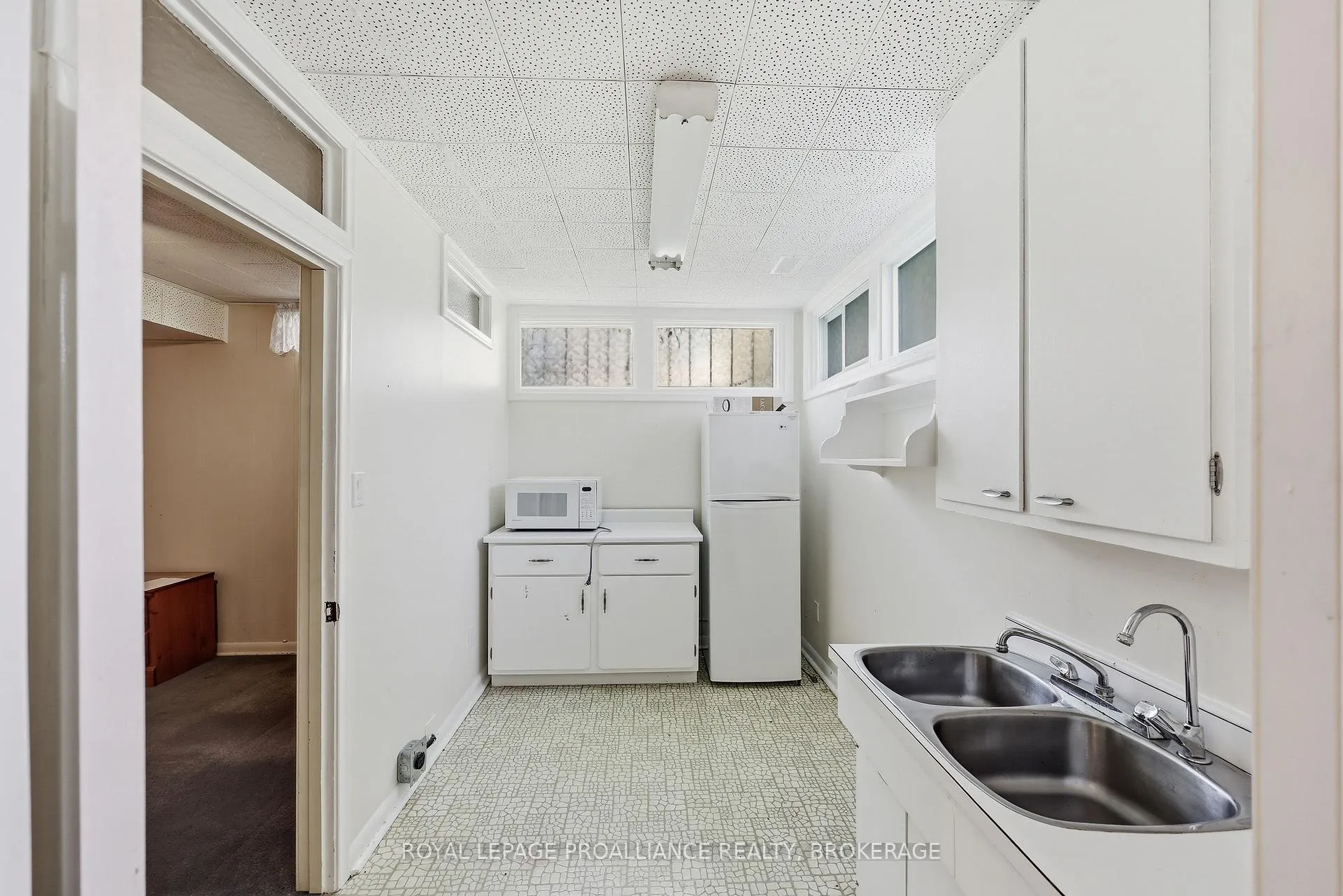 Photo 41 of 1101 Johnson Street, Kingston, Central City West — HOMEH