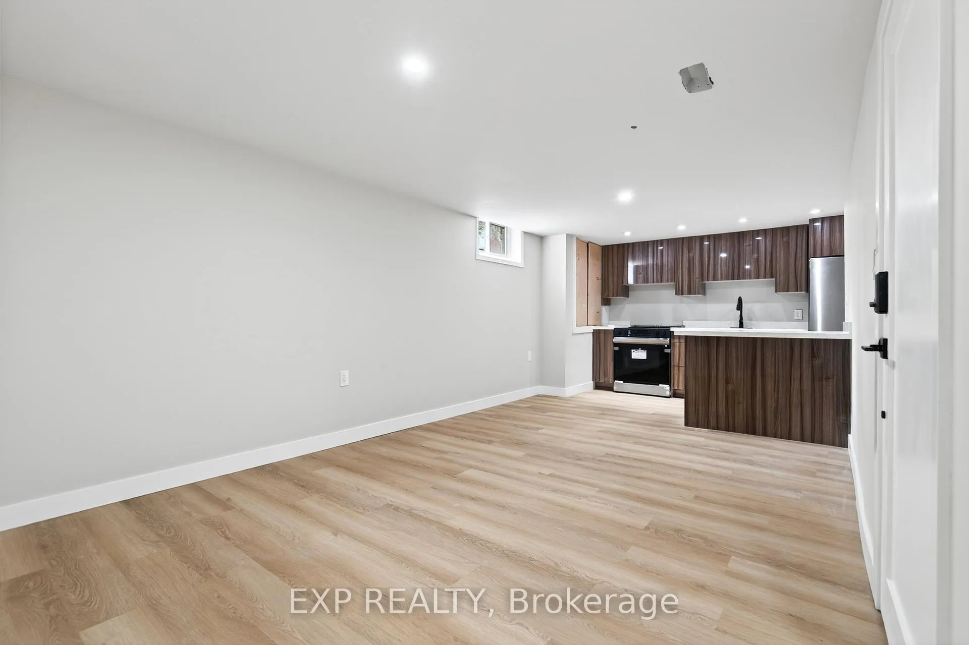 Photo 2 of Unit 2, 263 Anne Street N, Barrie, Sunnidale — HOMEH