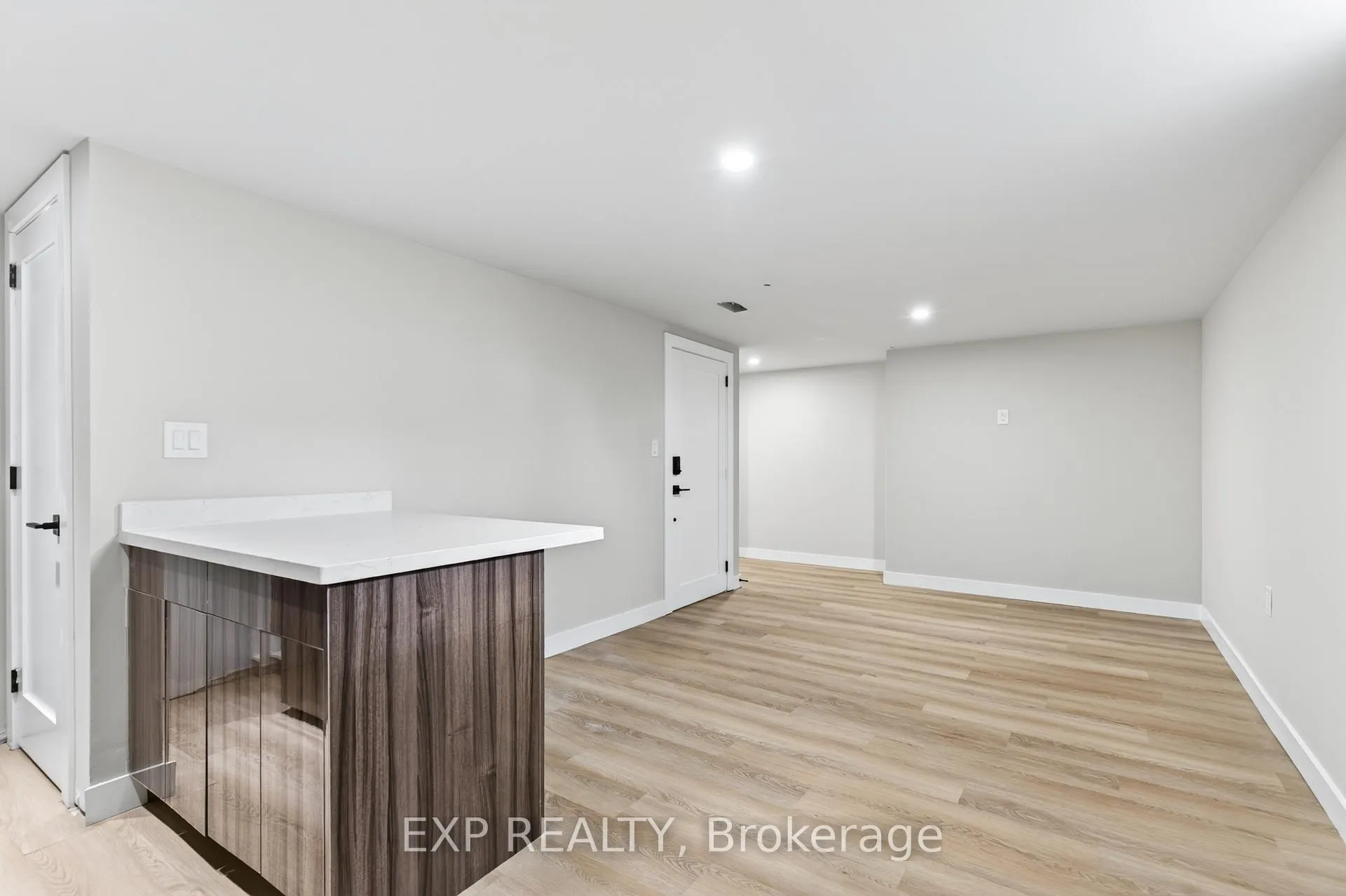 Photo 5 of Unit 2, 263 Anne Street N, Barrie, Sunnidale — HOMEH