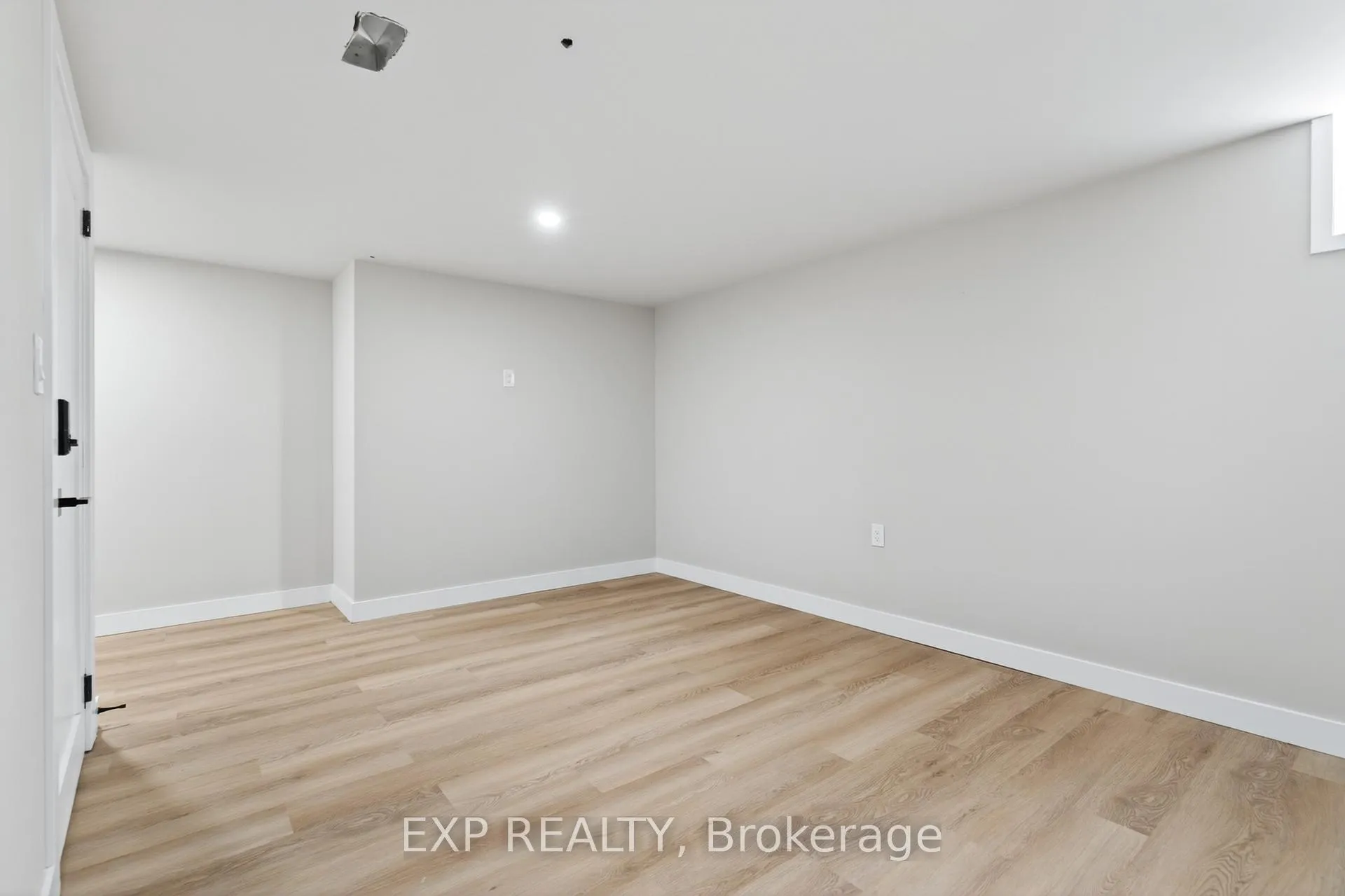 Photo 7 of Unit 2, 263 Anne Street N, Barrie, Sunnidale — HOMEH