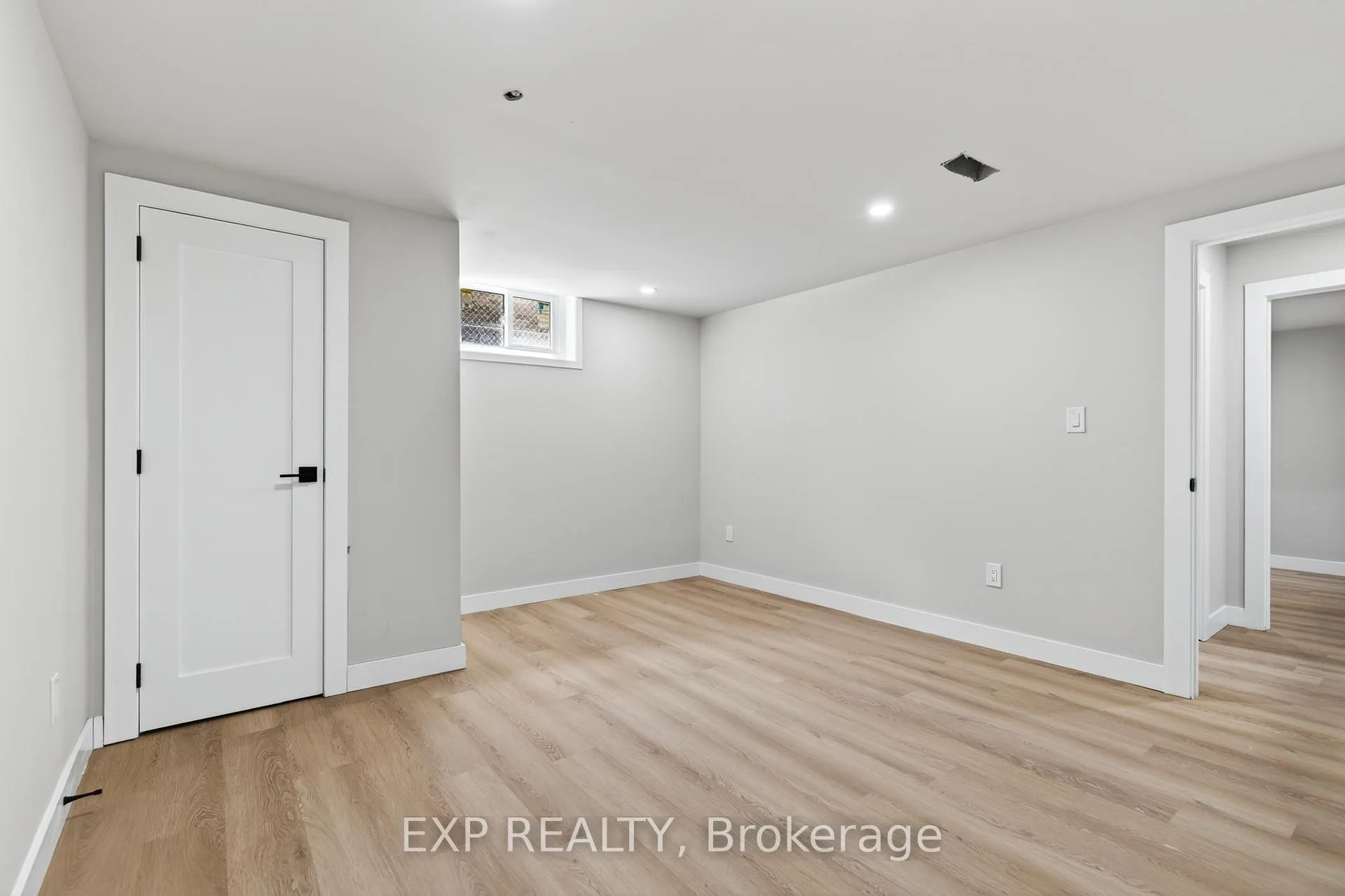 Photo 11 of Unit 2, 263 Anne Street N, Barrie, Sunnidale — HOMEH