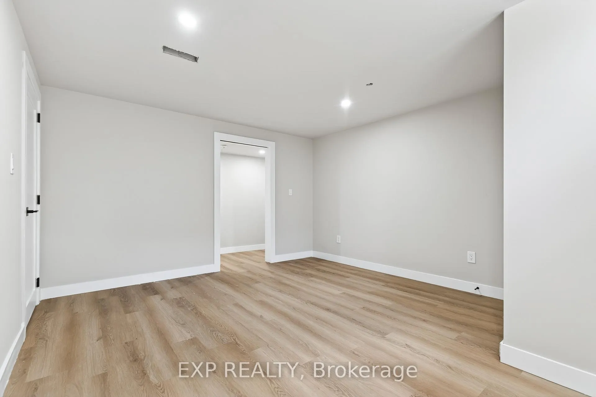 Photo 13 of Unit 2, 263 Anne Street N, Barrie, Sunnidale — HOMEH