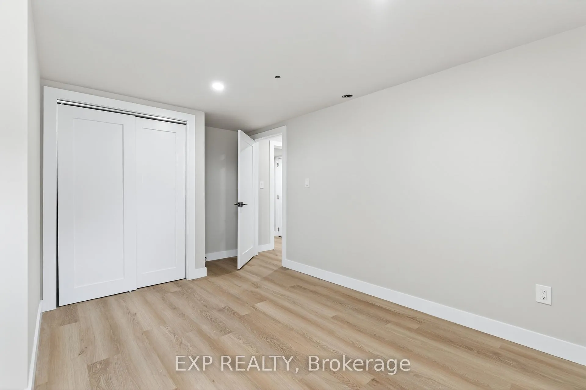 Photo 14 of Unit 2, 263 Anne Street N, Barrie, Sunnidale — HOMEH