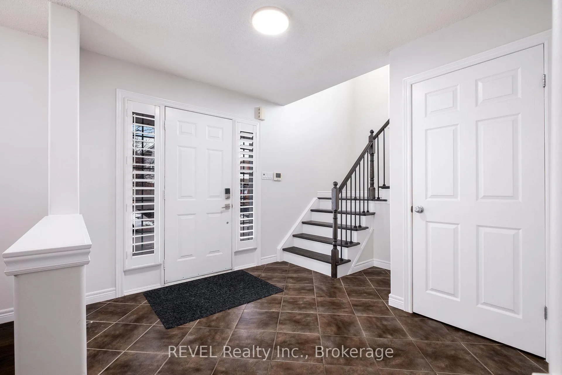 Photo 6 of 29 Springbreeze Heights, Hamilton, Stoney Creek — HOMEH