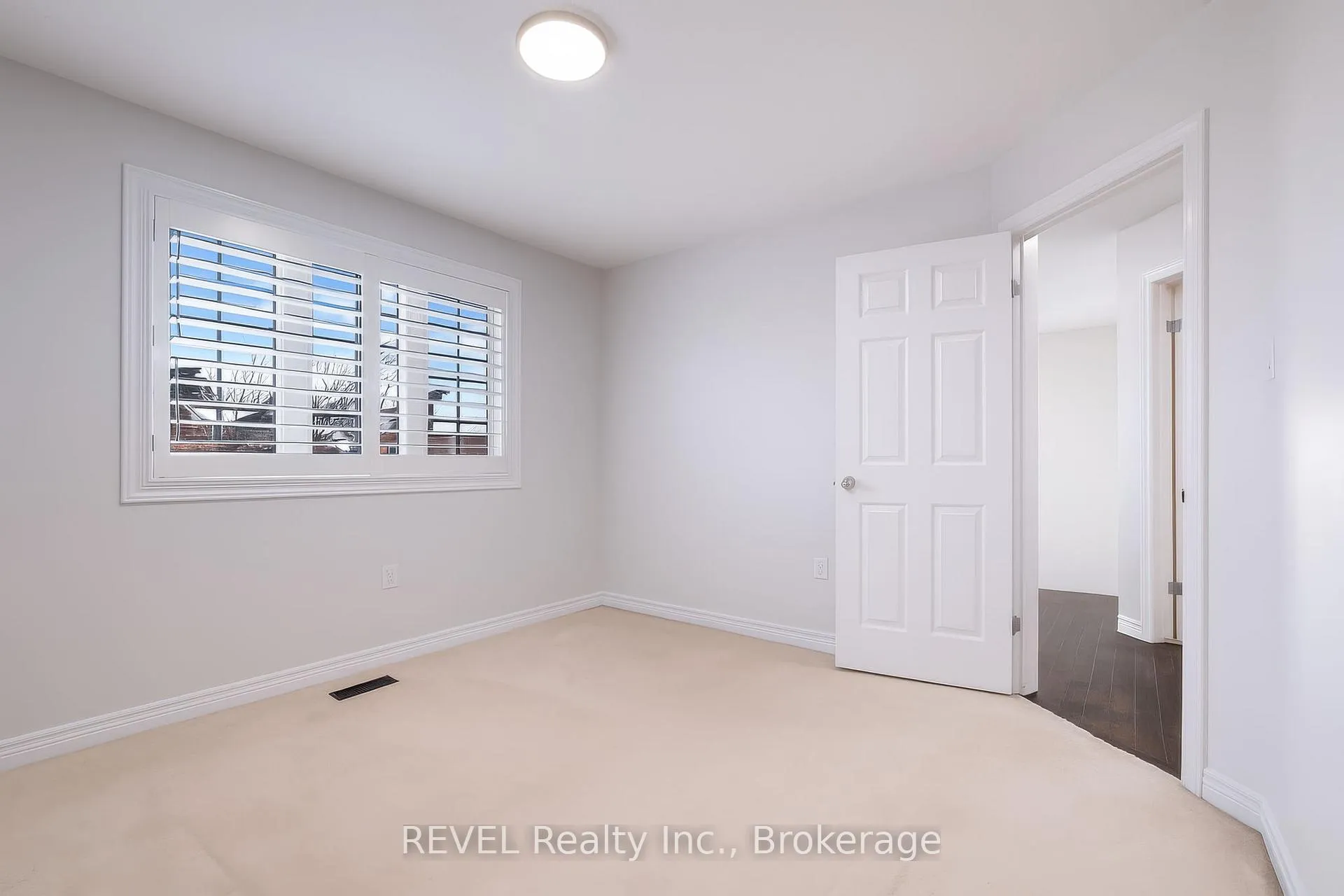 Photo 26 of 29 Springbreeze Heights, Hamilton, Stoney Creek — HOMEH