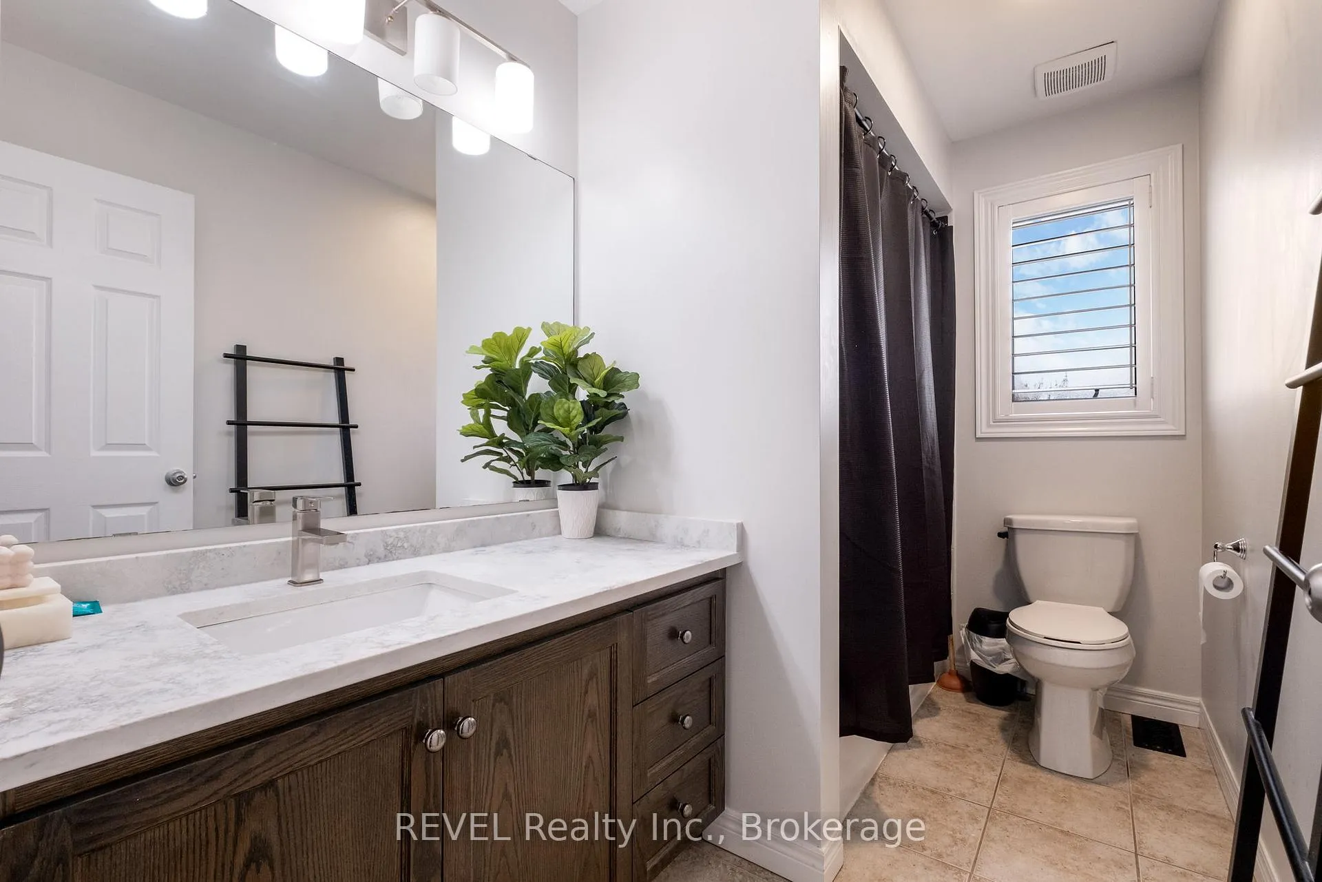 Photo 32 of 29 Springbreeze Heights, Hamilton, Stoney Creek — HOMEH