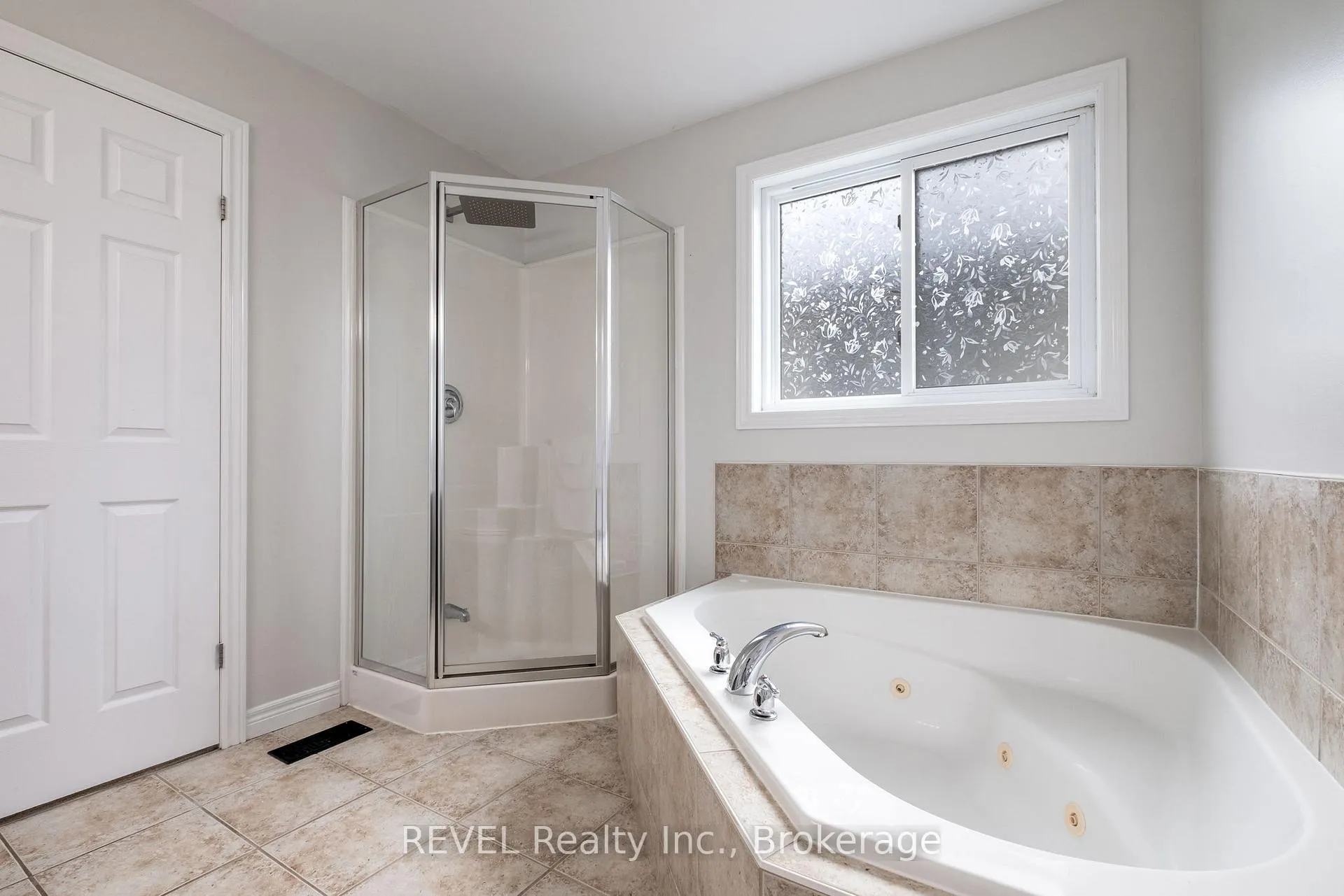 Photo 35 of 29 Springbreeze Heights, Hamilton, Stoney Creek — HOMEH