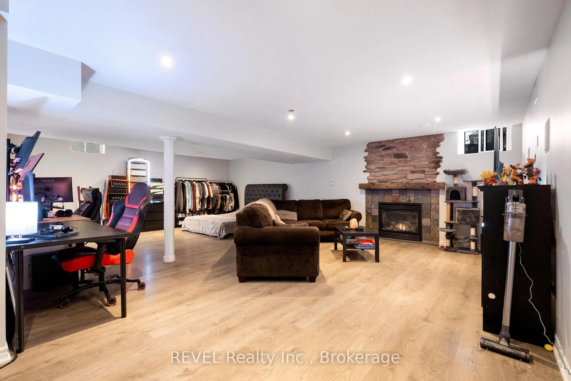Photo 36 of 29 Springbreeze Heights, Hamilton, Stoney Creek — HOMEH