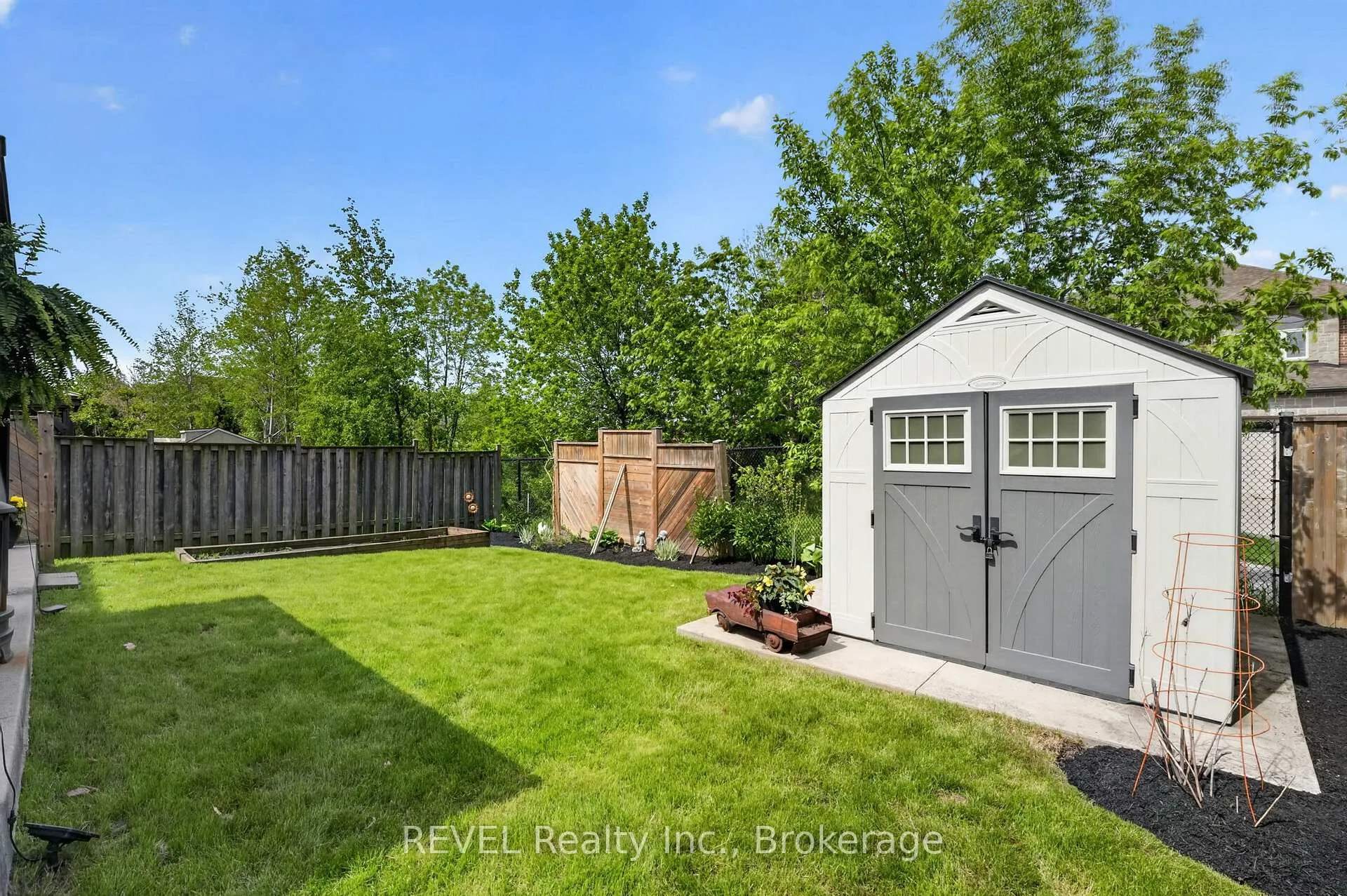 Photo 47 of 29 Springbreeze Heights, Hamilton, Stoney Creek — HOMEH