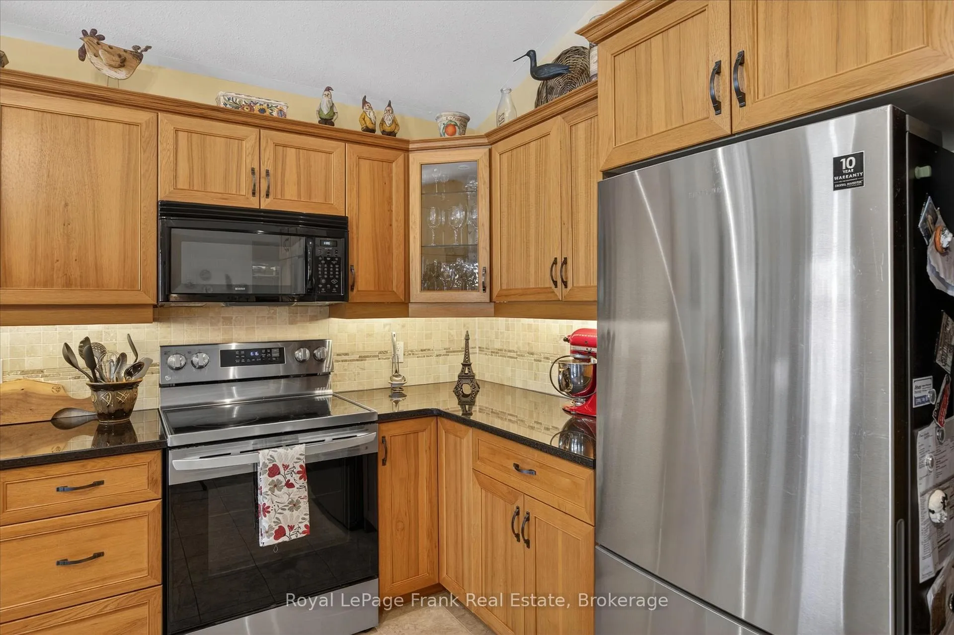 Photo 14 of 1333 Ireland Drive, Peterborough, Monaghan Ward 2 — HOMEH