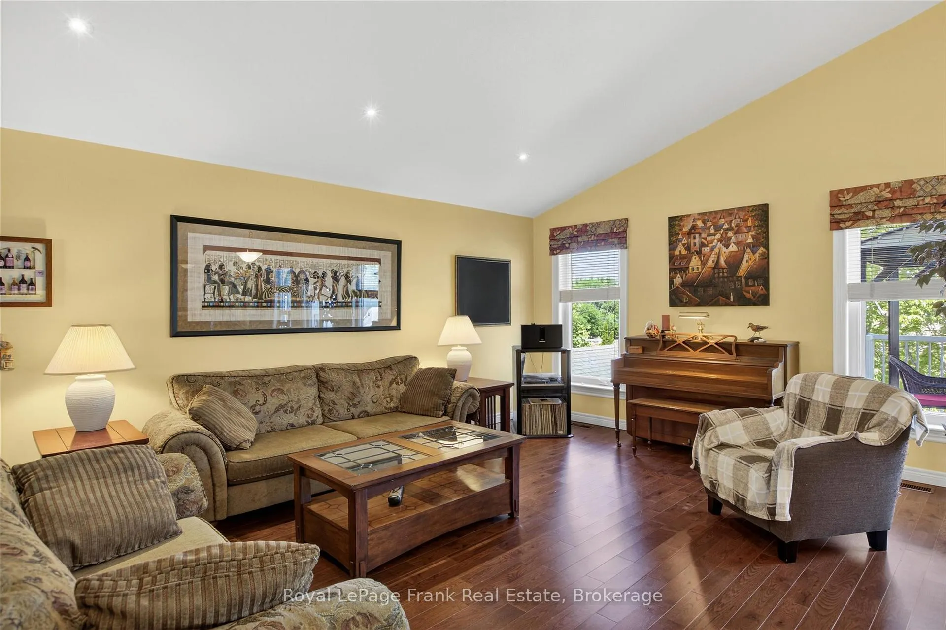 Photo 17 of 1333 Ireland Drive, Peterborough, Monaghan Ward 2 — HOMEH
