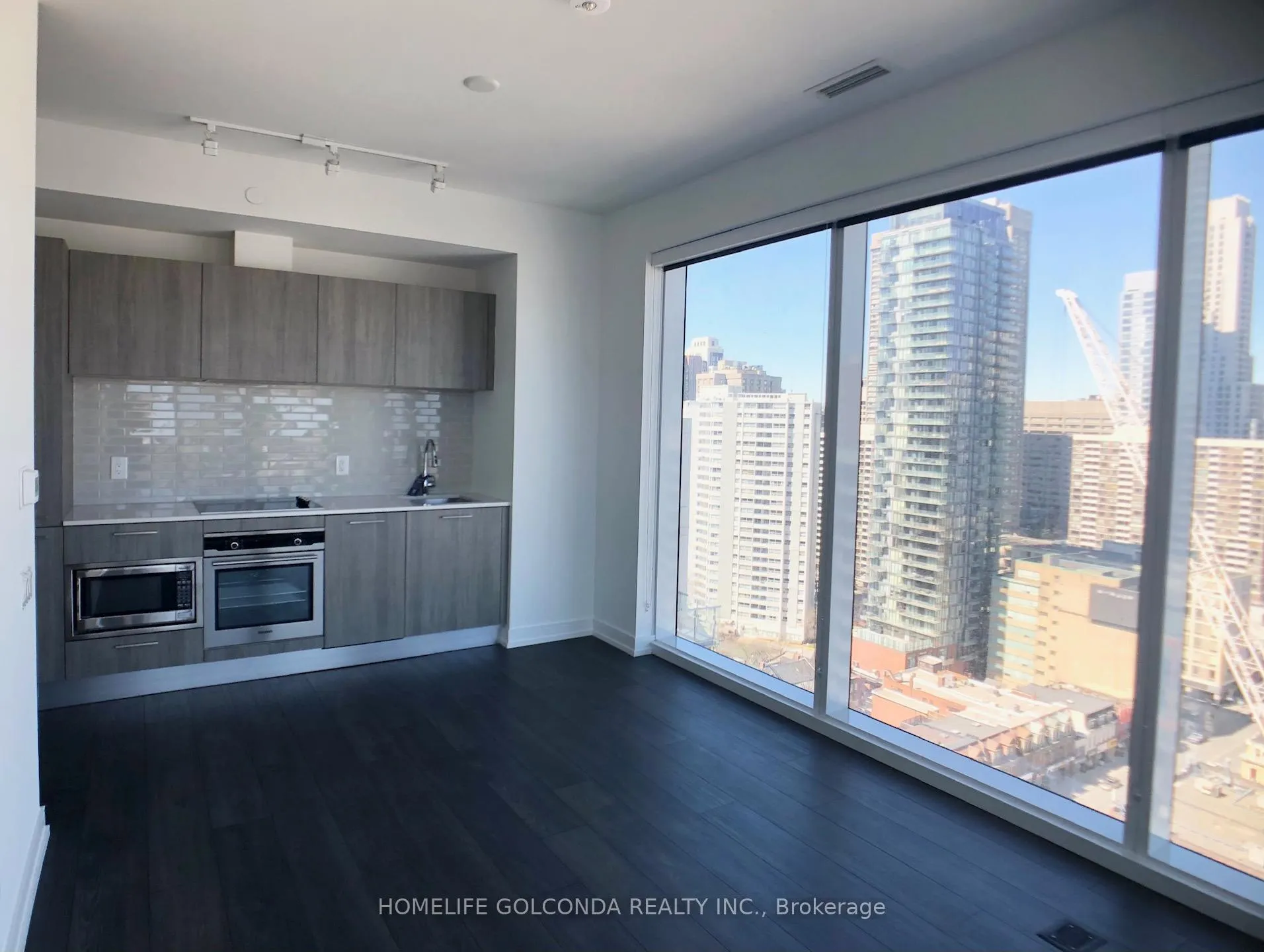 Photo 3 of Unit 2302, 3 Gloucester Street, Toronto, Church-Yonge Corridor — HOMEH