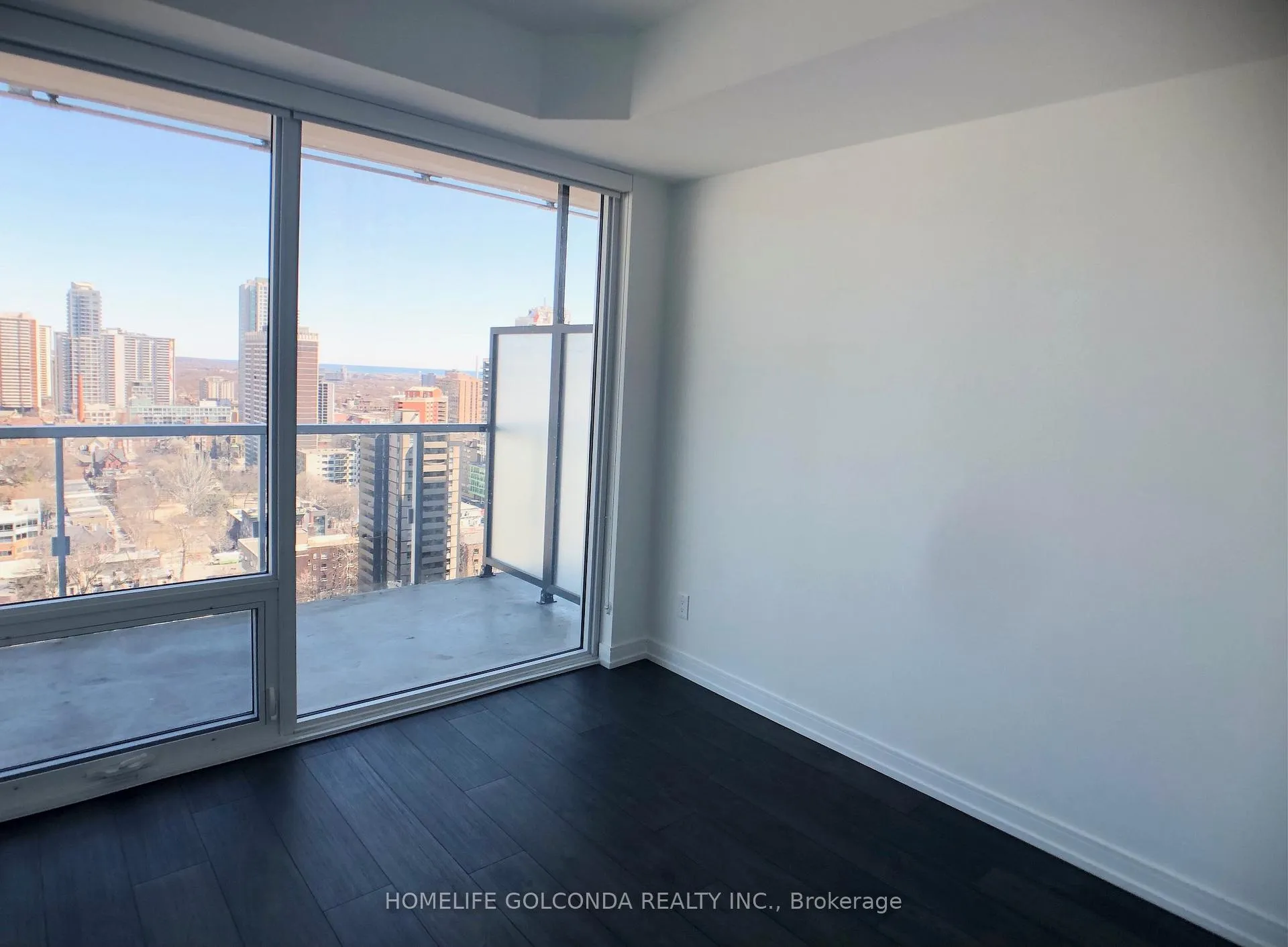 Photo 7 of Unit 2302, 3 Gloucester Street, Toronto, Church-Yonge Corridor — HOMEH