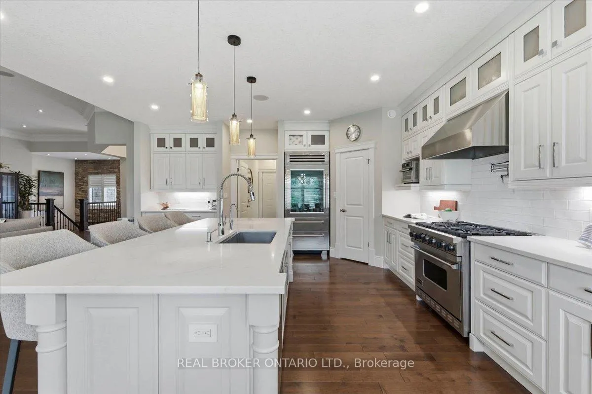 Photo 8 of 945 Riverstone Court, Kitchener — HOMEH