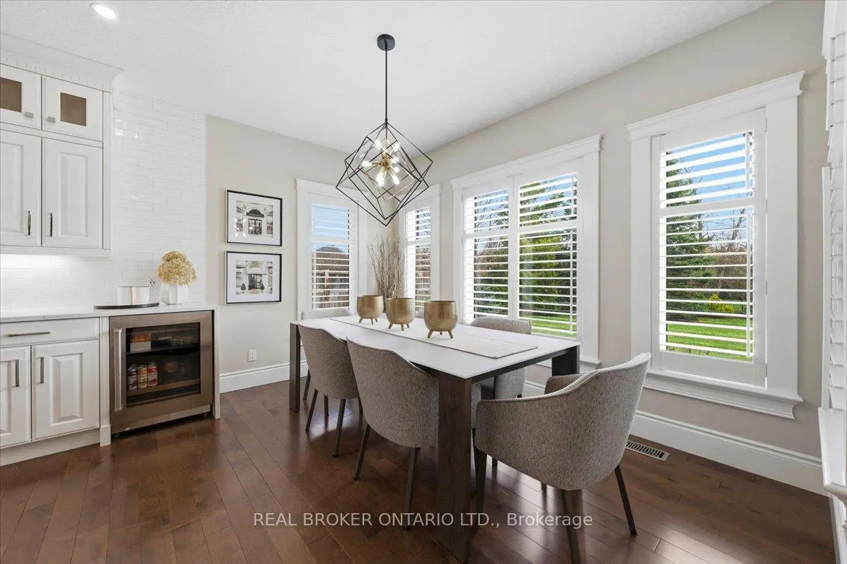 Photo 12 of 945 Riverstone Court, Kitchener — HOMEH