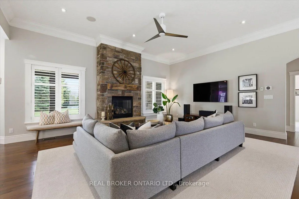Photo 16 of 945 Riverstone Court, Kitchener — HOMEH