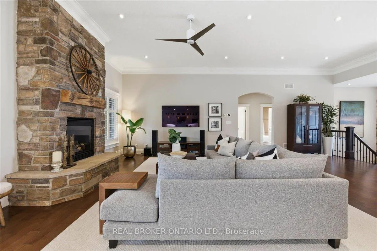 Photo 18 of 945 Riverstone Court, Kitchener — HOMEH