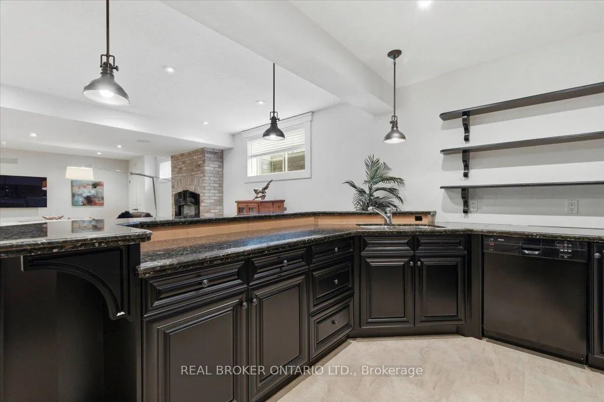 Photo 32 of 945 Riverstone Court, Kitchener — HOMEH