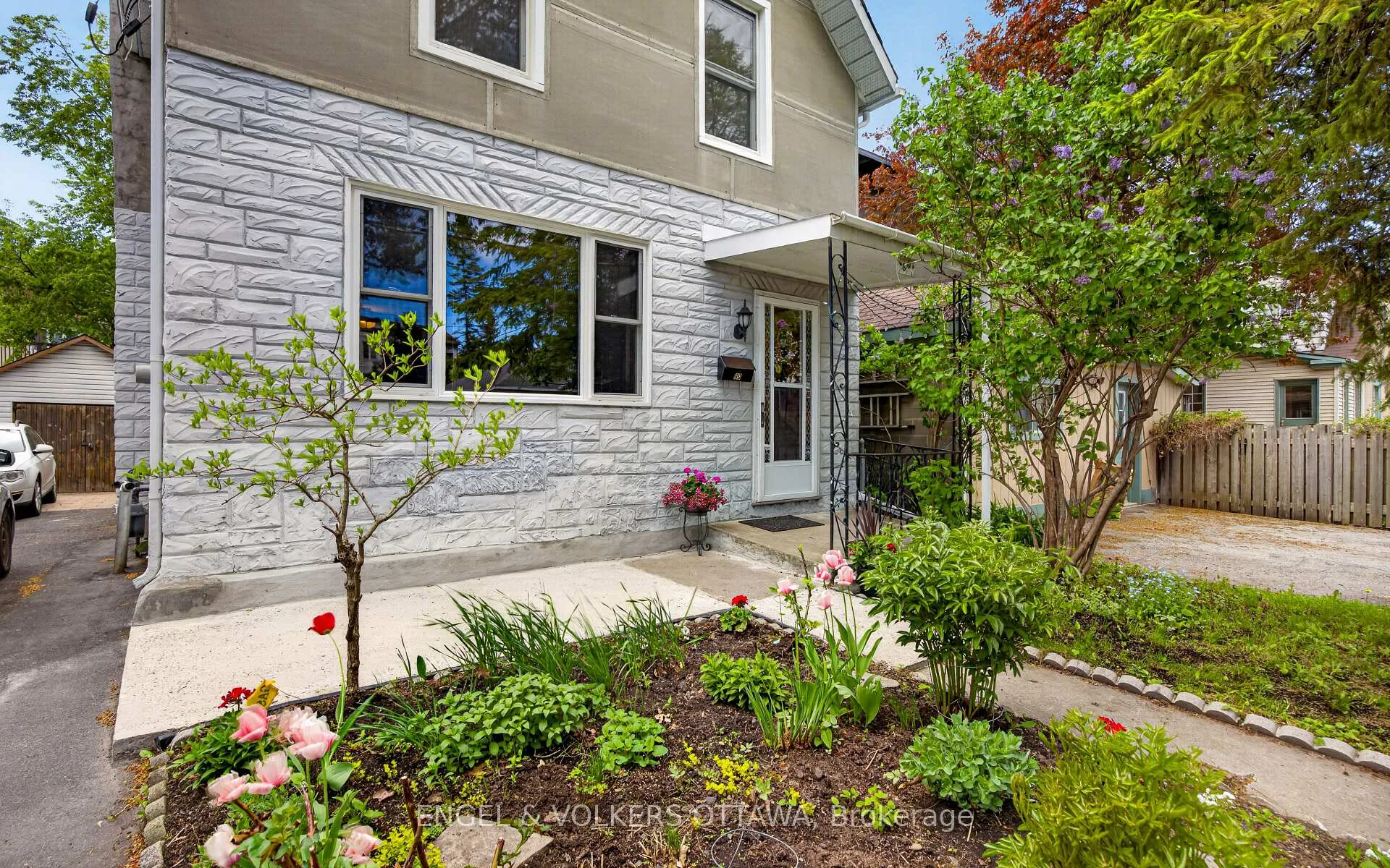 Photo 3 of 60 Glynn Avenue, Ottawa, Overbrook — HOMEH