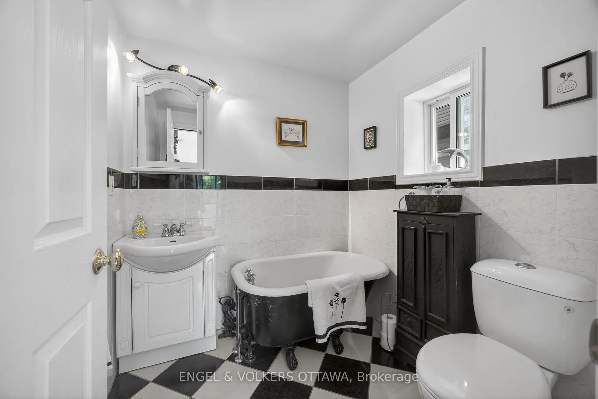 Photo 20 of 60 Glynn Avenue, Ottawa, Overbrook — HOMEH