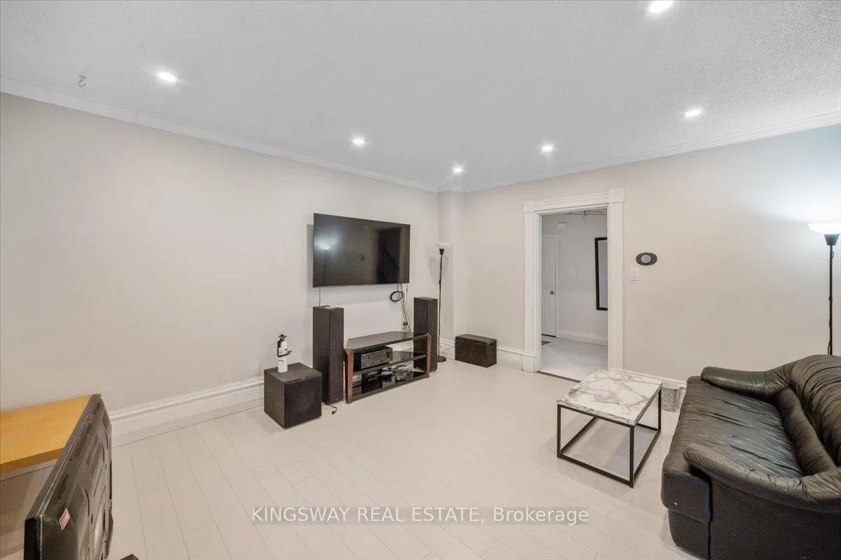 Photo 9 of Unit UPPER, 1144 Fisher Avenue, Burlington, Mountainside — HOMEH