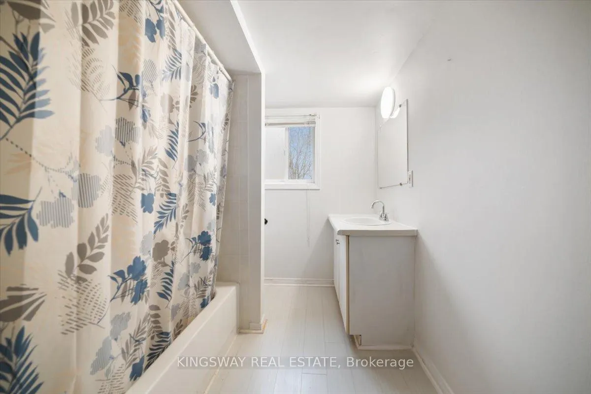 Photo 16 of Unit UPPER, 1144 Fisher Avenue, Burlington, Mountainside — HOMEH